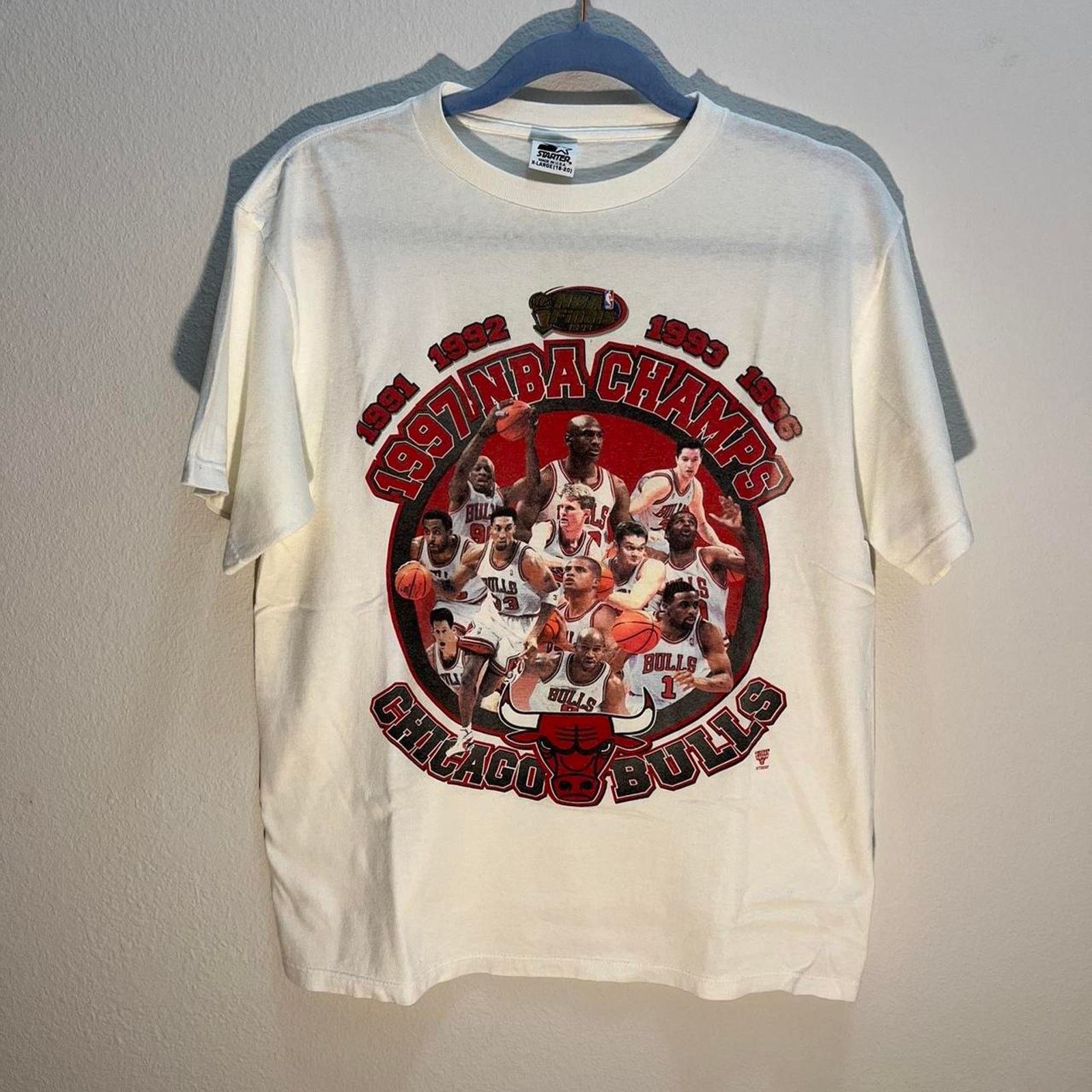 Chicago Bulls 1997 NBA Champs Tシャツ L Vintage Chicago Bulls 1997 NBA Champs T-Shirt Jordan Pippen
