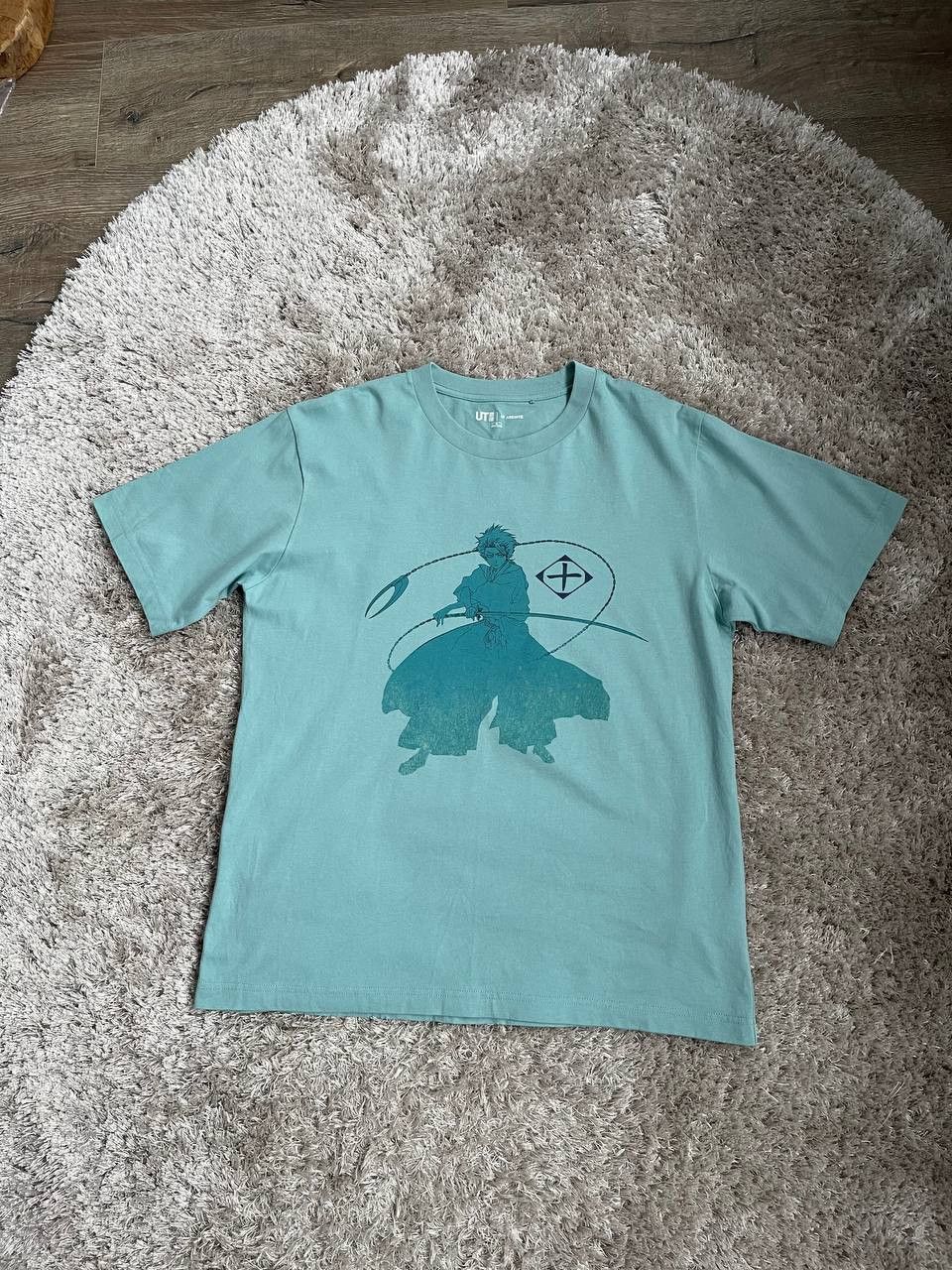 Uniqlo × Vintage Bleach Anime Toshiro Hitsugaya UT T-Shirt UNIQLO Limited Size US M / EU 48-50 / 2 - 1 Thumbnail