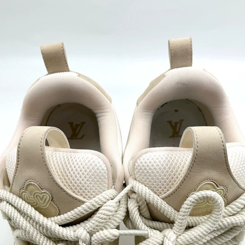Louis Vuitton Louis Vuitton Black, white and brown bread board shoes Size US 9.5 / EU 42-43 - 5 Thumbnail