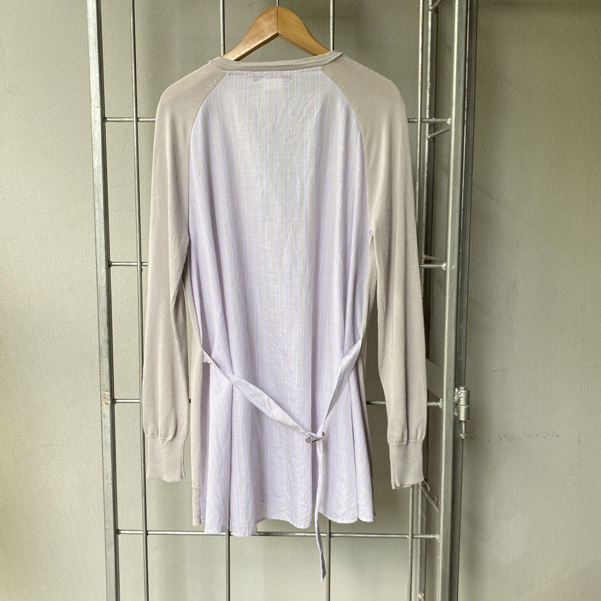 Japanese Brand 😊Beige V-Neck Button-Up Cardigan with Pockets Size M / US 6-8 / IT 42-44 - 2 Thumbnail