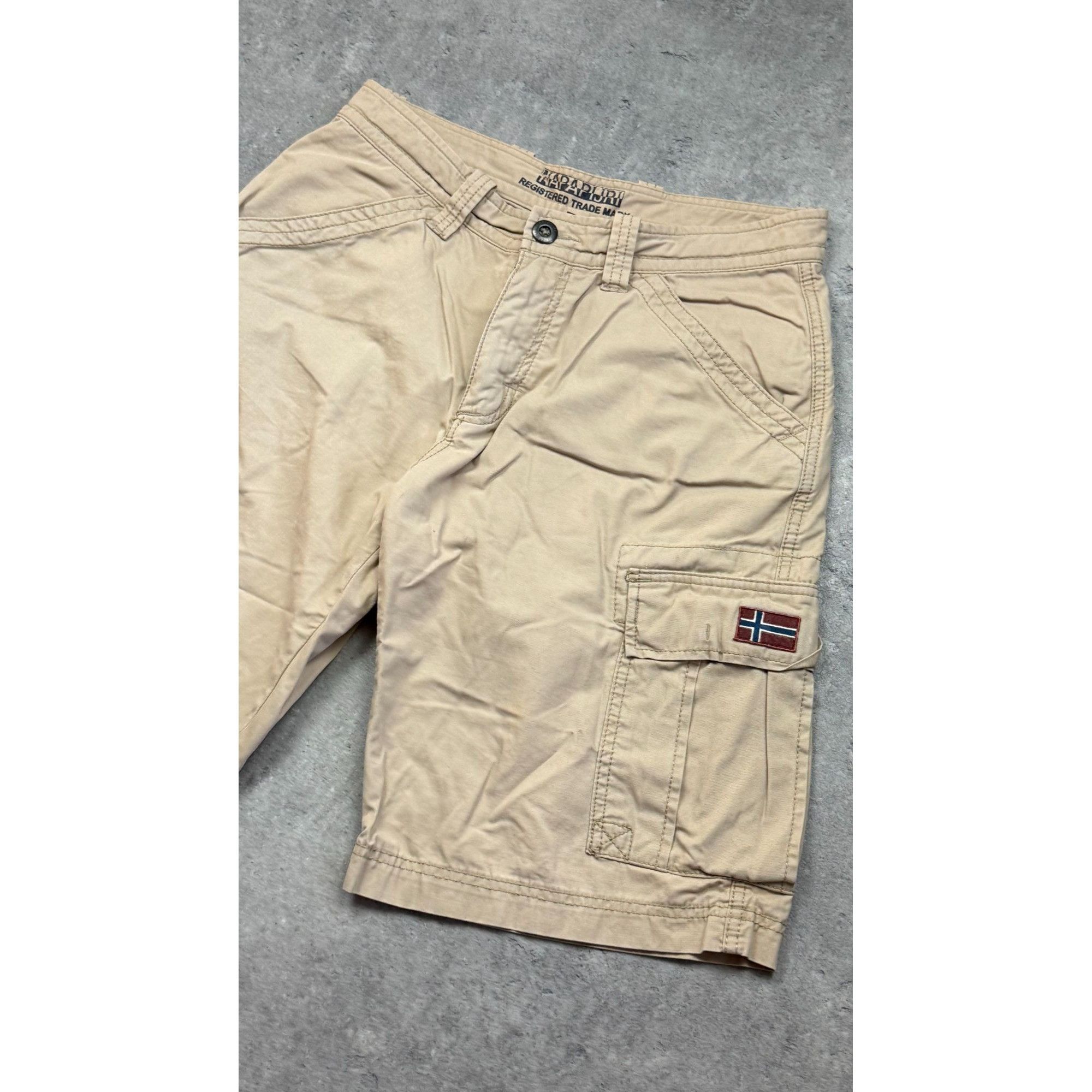 Napapijri Napapijri Noto Cargo Shorts Beige - Size 32 (W32) Size US 30 / EU 46 - 7 Thumbnail