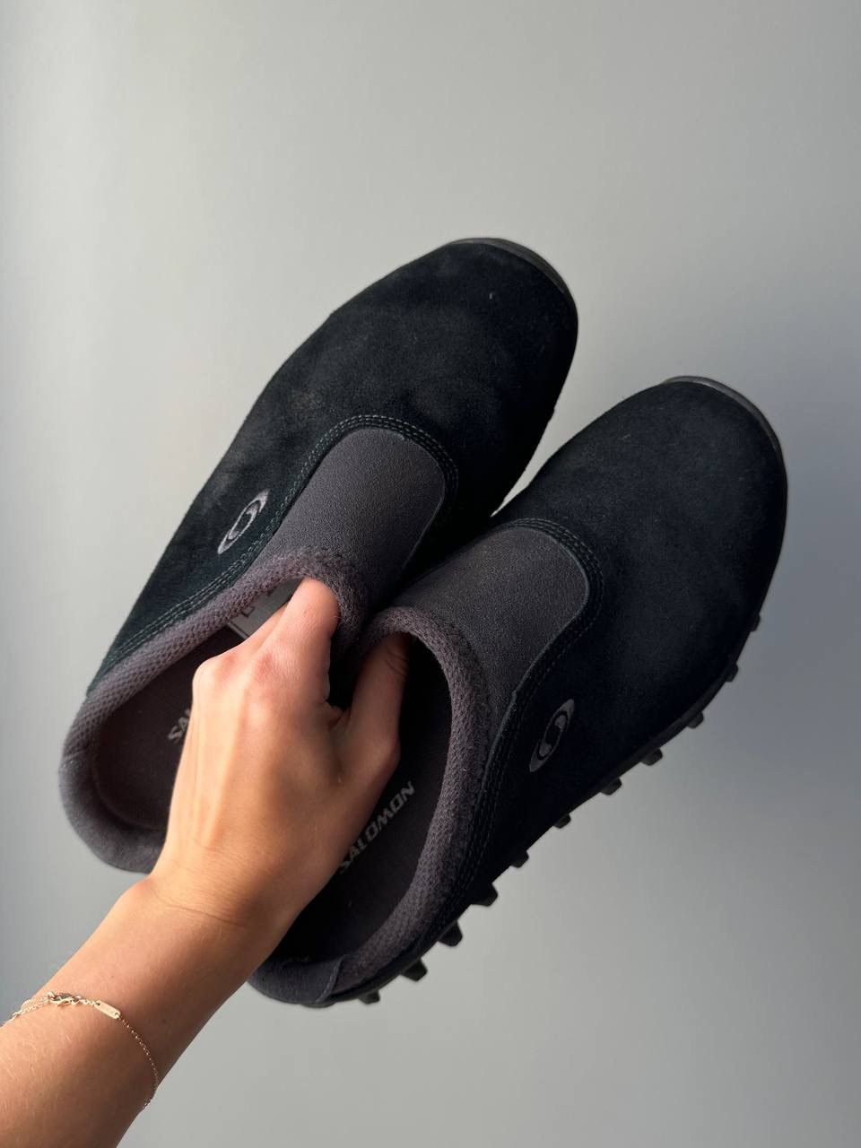 Salomon Salomon WMNS Snow Cloq Black Slip On Contagrip Mule Size US 7.5 / IT 37.5 - 2 Thumbnail