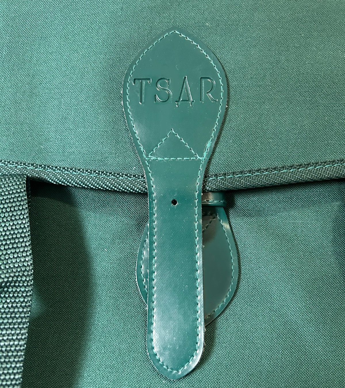 Van Cleef & Arpels TSAR Van Cleef & Arpels Strapped Travel Duffel Green Bag Size ONE SIZE - 10 Thumbnail