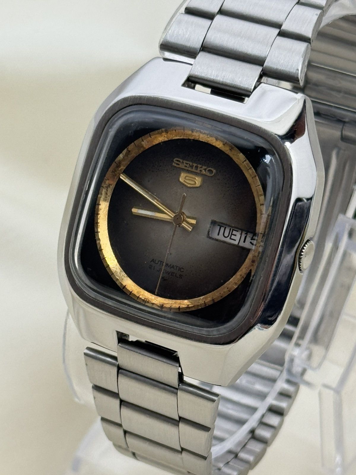 Seiko Seiko 5 TV Case Vintage Watch 7019|Day/Date watch japan made Size 36 - 22 Thumbnail