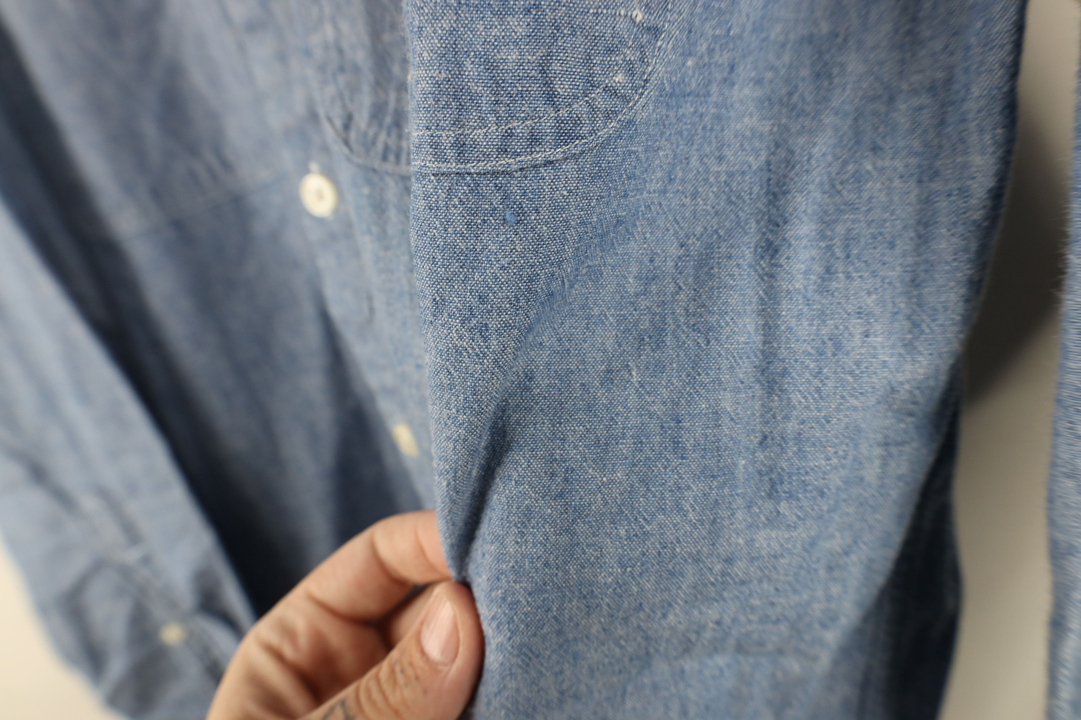 Izod Vtg 80s 90s Izod Crest Chambray Collared Button Down Shirt Size US M / EU 48-50 / 2 - 9 Thumbnail