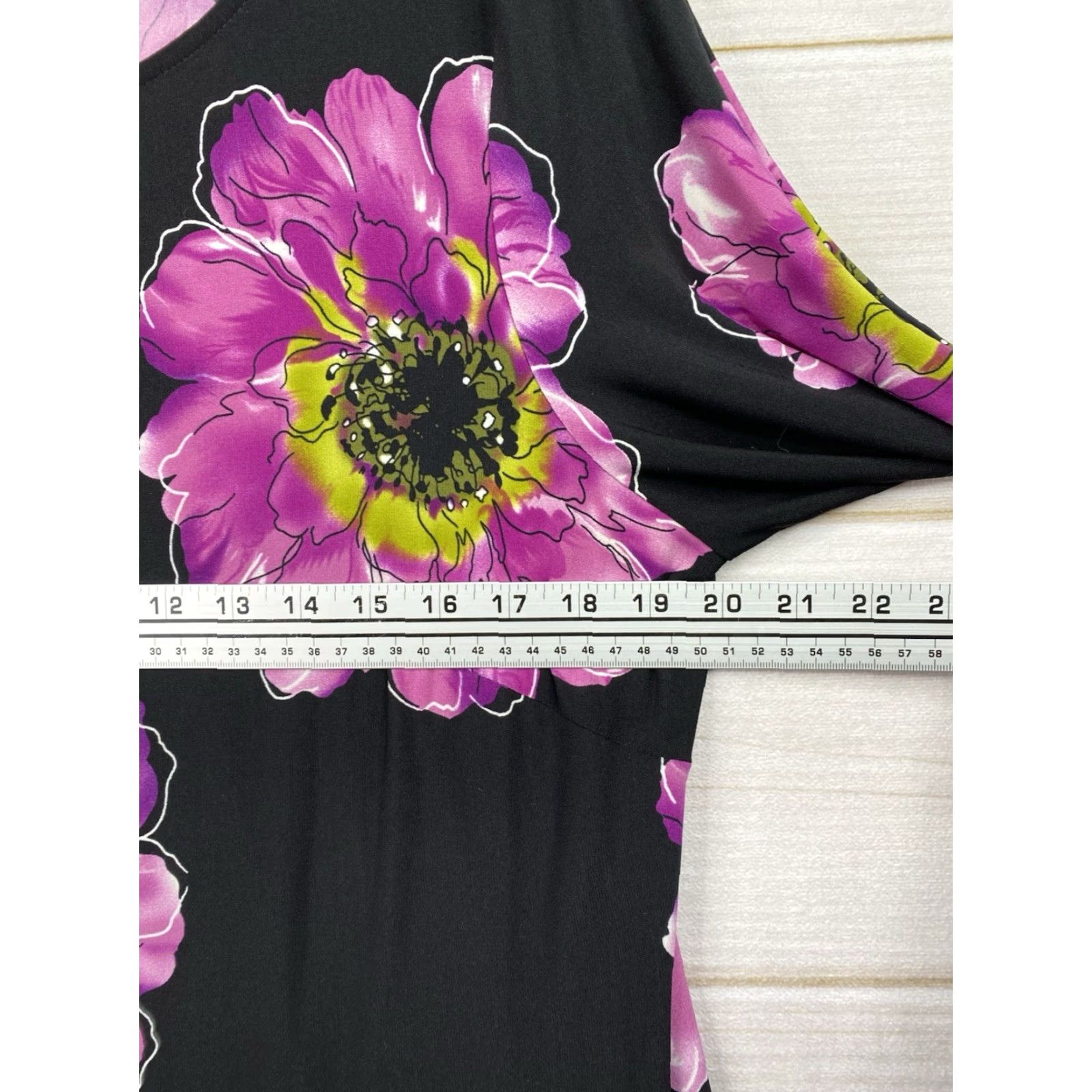 Vintage VOLT Voir Voir Dress 18 Black Floral Boat Neck 3/4 Sleeve Stretch Liquid Knit Midi Dress Womens Size XXL / US 16-18 / IT 52-54 - 7 Thumbnail