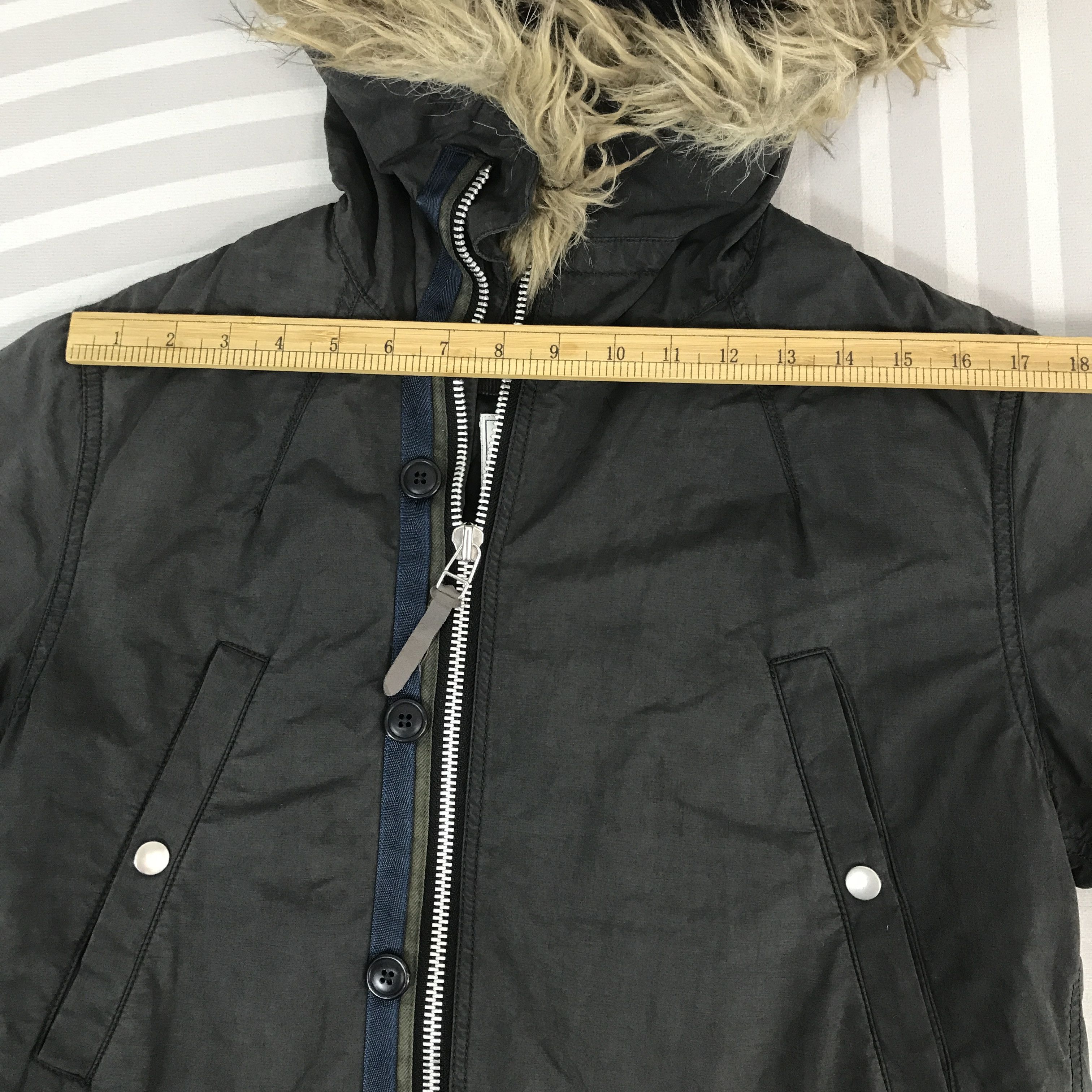 Jun Takahashi × Undercover × Uniqlo Vintage Undercover Jun Takahashi x Uniqlo Fur Jacket Size US L / EU 52-54 / 3 - 5 Thumbnail