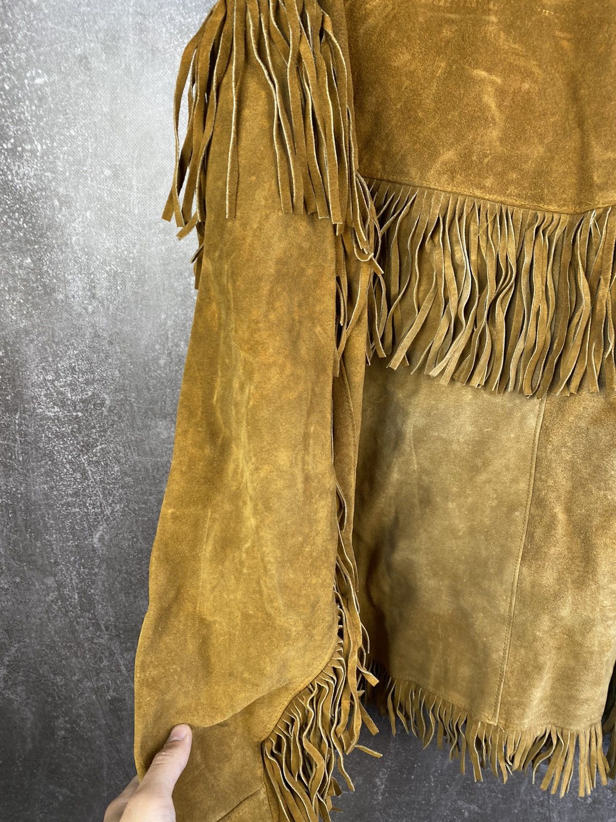 Cowboy Equipment Vintage 70s Schott Distressed Western Fringed Leather Jacket Size US L / EU 52-54 / 3 - 7 Thumbnail