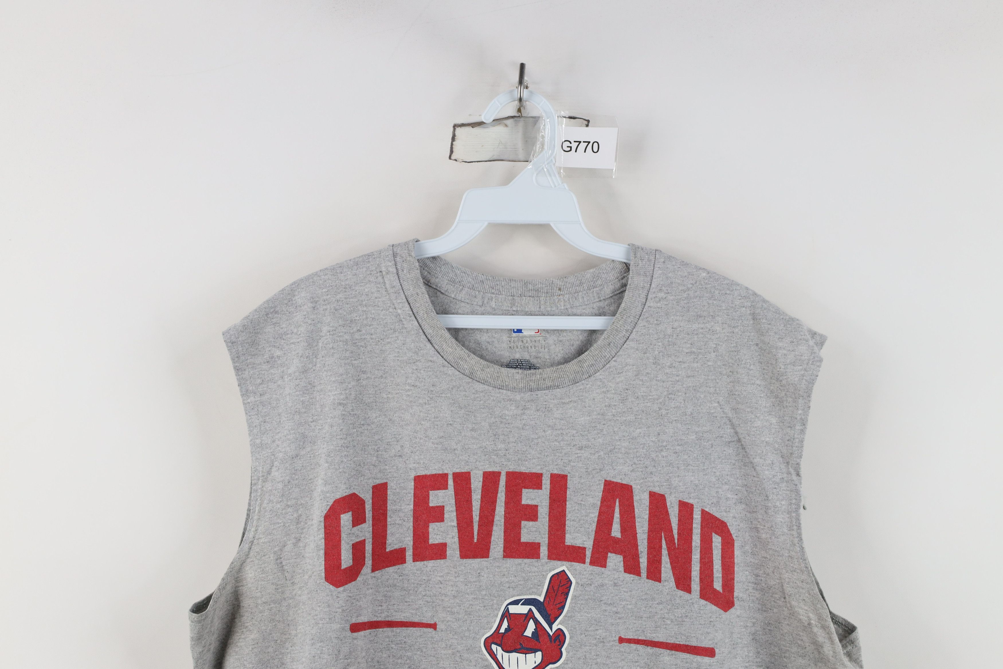 Vintage Vintage Y2K Indians Baseball Sleeveless Muscle T-Shirt Size US XL / EU 56 / 4 - 2 Thumbnail