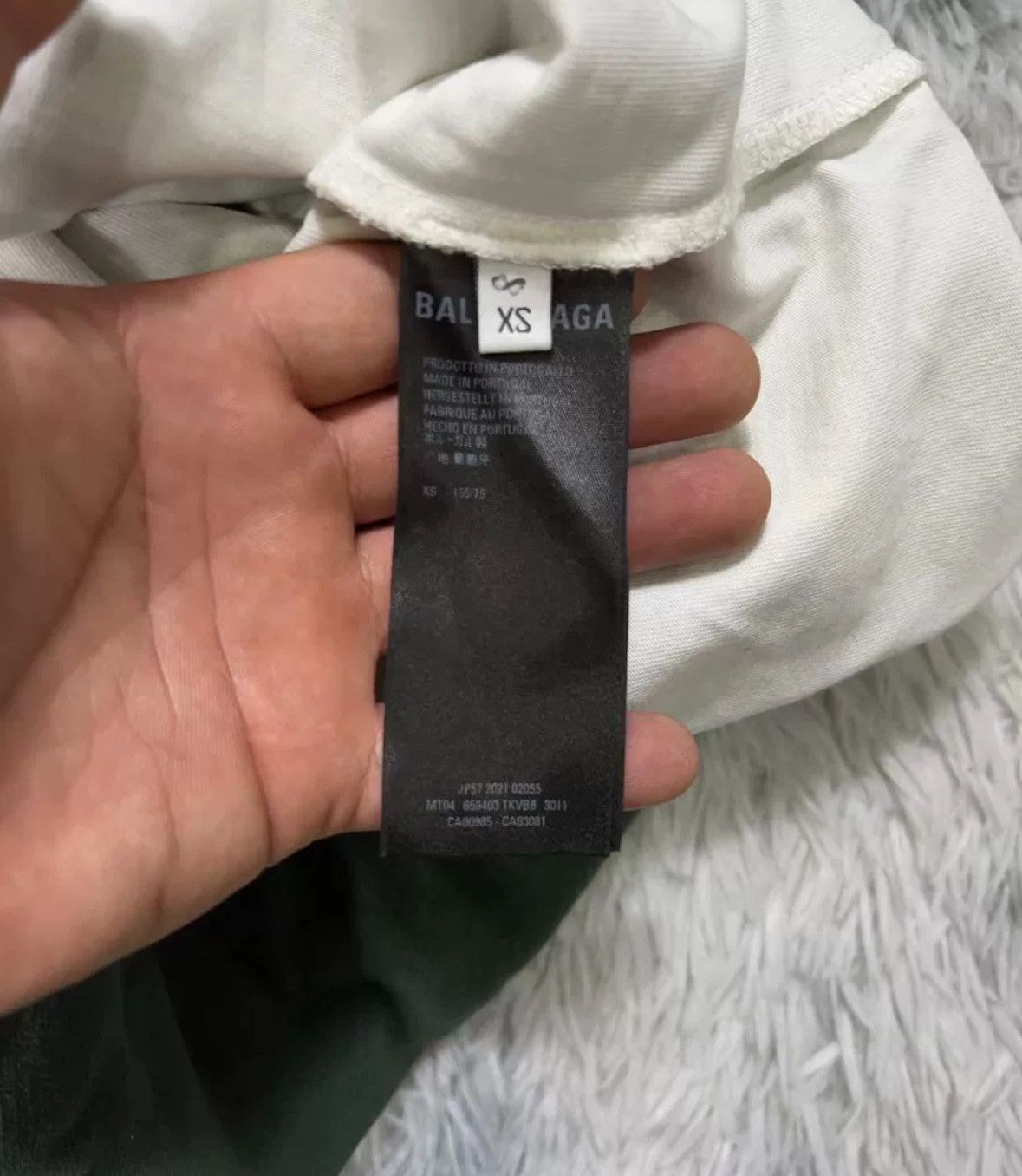 Balenciaga balenciaga Damaged hoodie 2410-Nextarrow Size US XS / EU 42 / 0 - 6 Thumbnail
