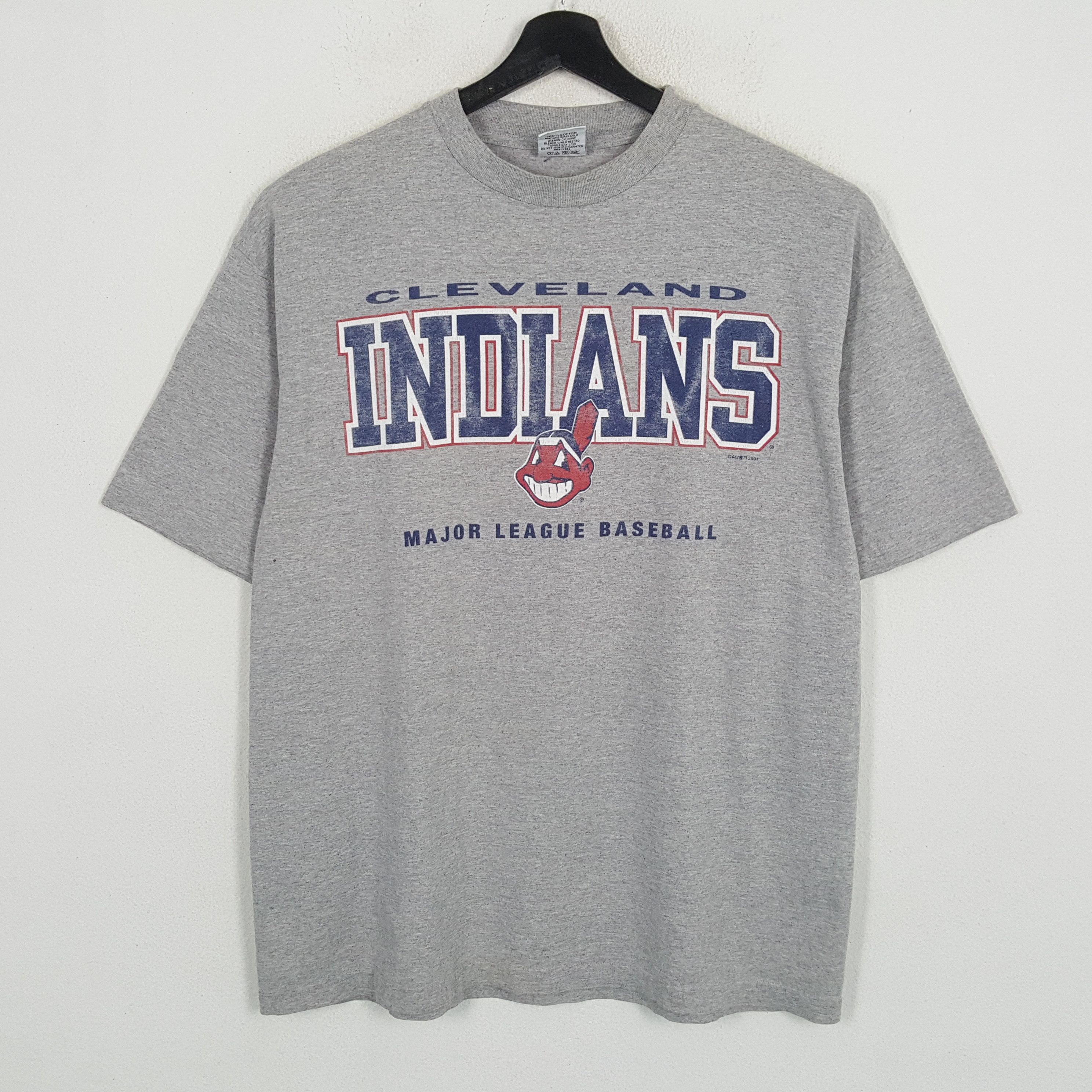 Vintage Cleveland Indians Embroidered Lee Sport MLB T shirt Men’s Size  Large 