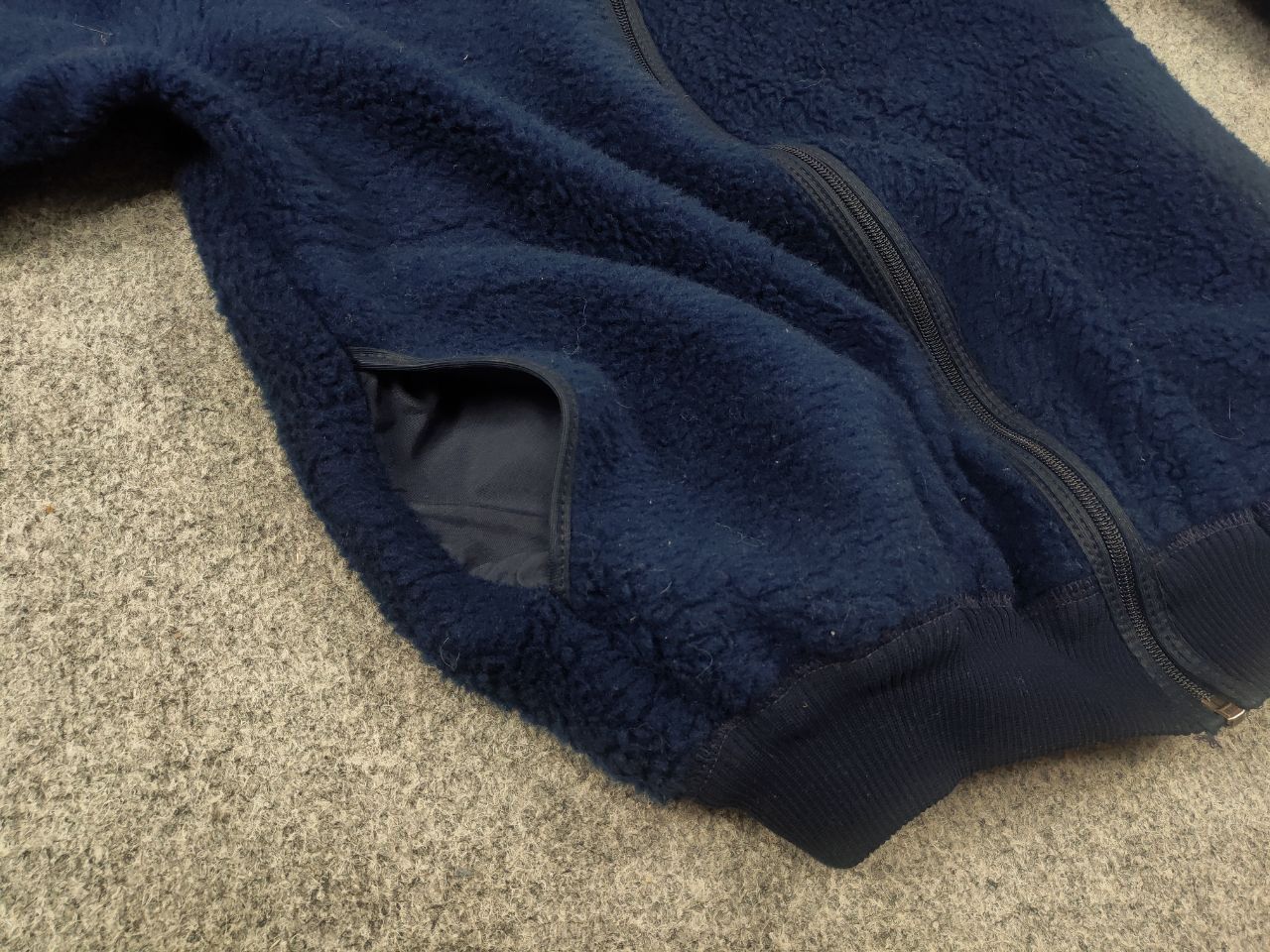 Helly Hansen Vintage 80s Helly Hansen Deep Pile Sherpa Fleece Navy Jacket Size US M / EU 48-50 / 2 - 9 Thumbnail
