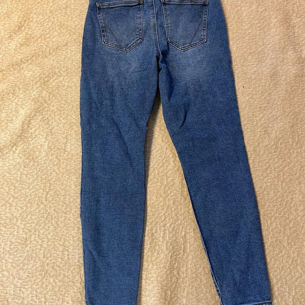 Kendall And Kylie Kendall and Kyle the ultra babe skinny jeans 9/29 Size 29" - 5 Thumbnail