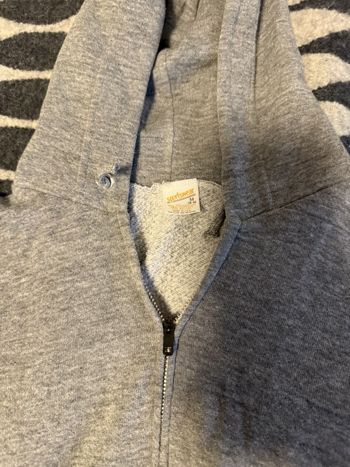 Vintage 80s sportswear grey cropped zip up Size US S / EU 44-46 / 1 - 3 Thumbnail