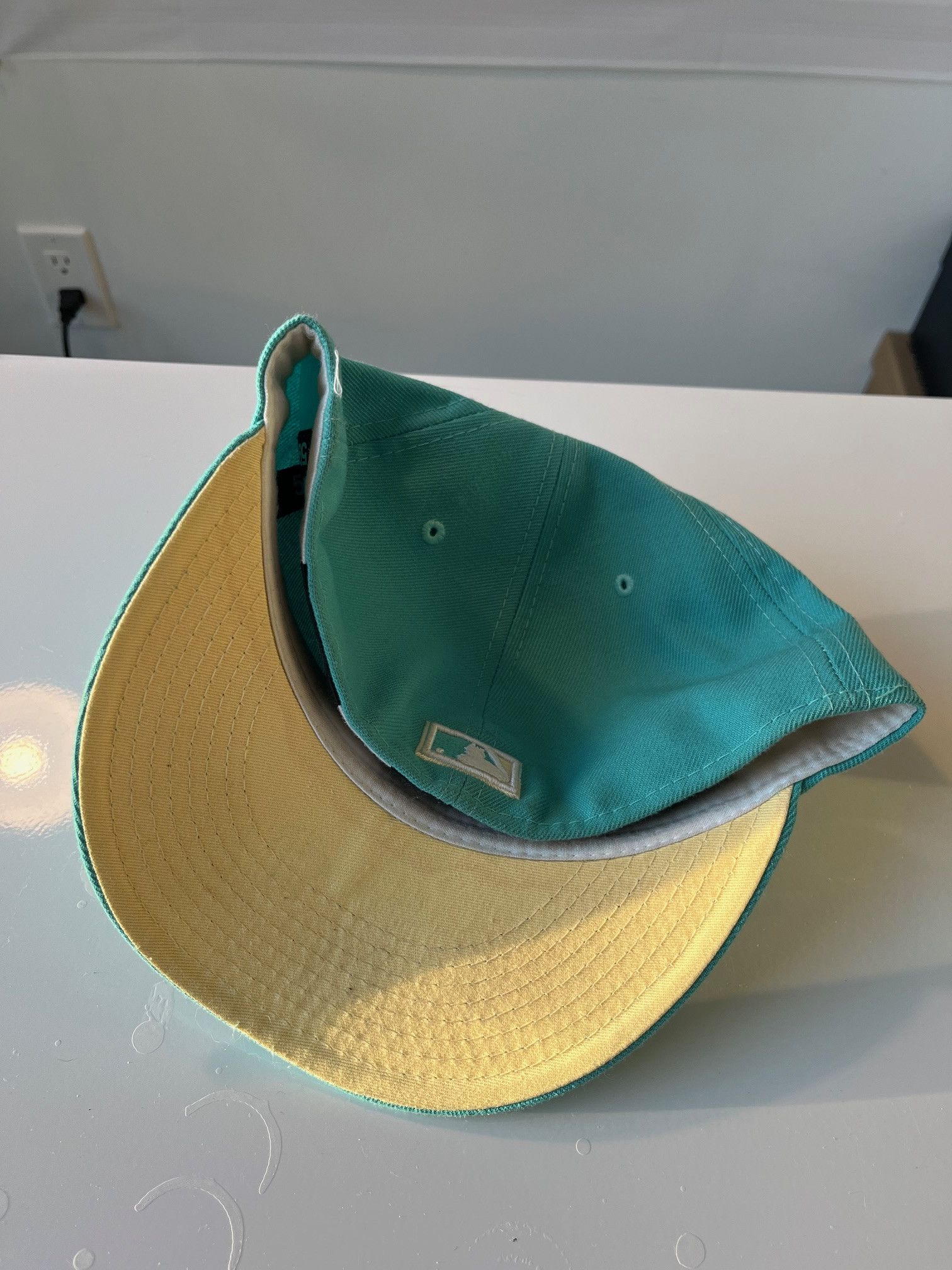 New Era New Era Yankees Cotton Candy Teal Fitted Hat 7 1/2 Size ONE SIZE - 3 Thumbnail