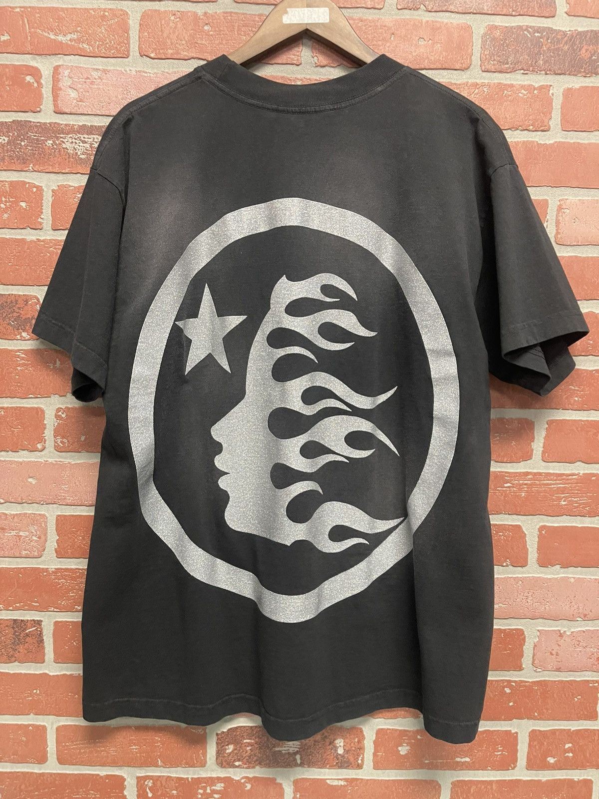 HELLSTAR Size L - Hellstar Glitter/Gel Print Tee Black Brand New Size US L / EU 52-54 / 3 - 8 Thumbnail