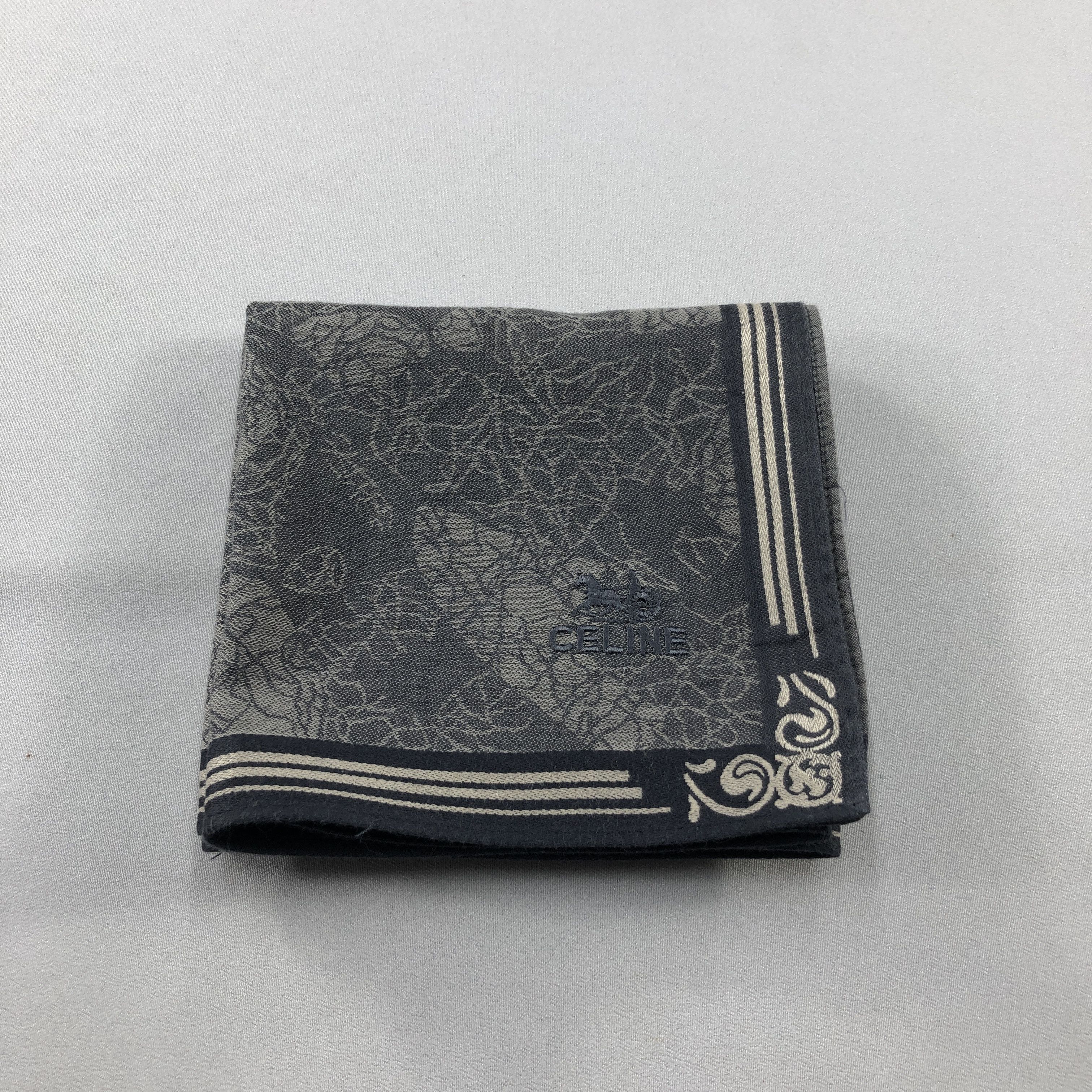 Celine Celine Handkerchief Neckerchief Bandana H3039 Size ONE SIZE - 5 Thumbnail