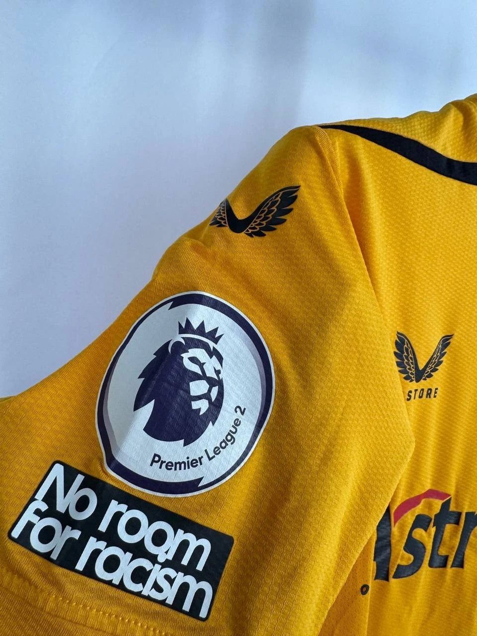 Castore Castore Wolverhampton Wanderers Wolves Home Football Shirt Size US M / EU 48-50 / 2 - 7 Thumbnail
