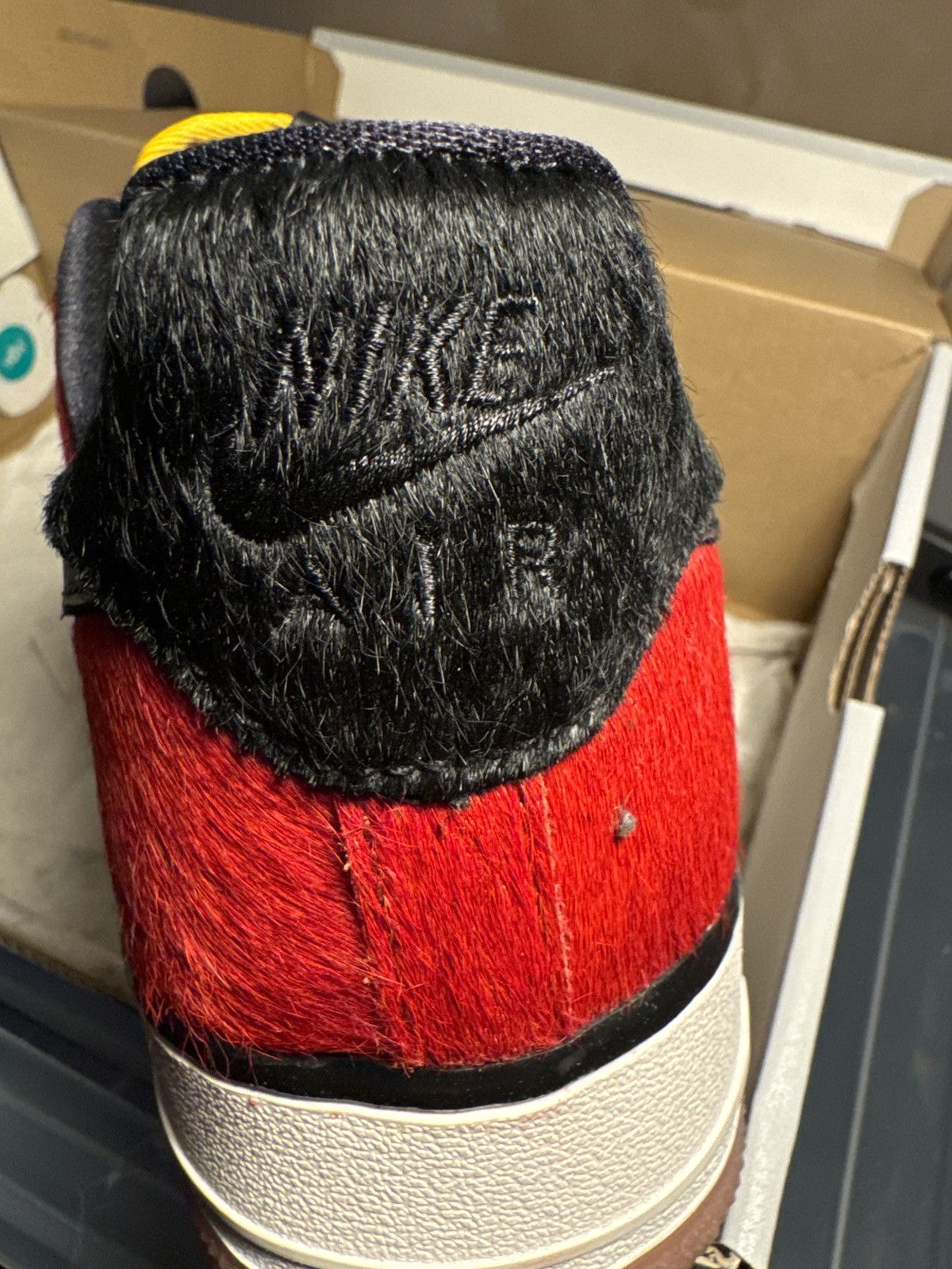 Nike WNS AIR FORCE 1 ‘07 PRM PONY FUR Size US 11 / IT 41 - 3 Thumbnail
