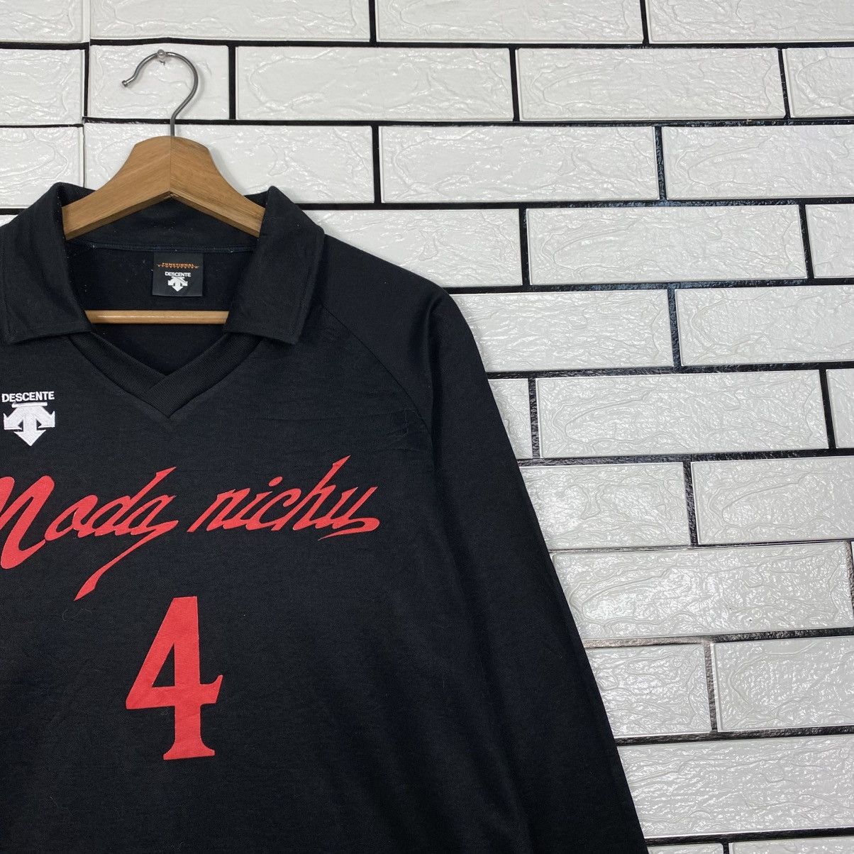 Japanese Brand 📌Vintage Hoodie Pull Over Descente Big Logo Size US L / EU 52-54 / 3 - 7 Thumbnail