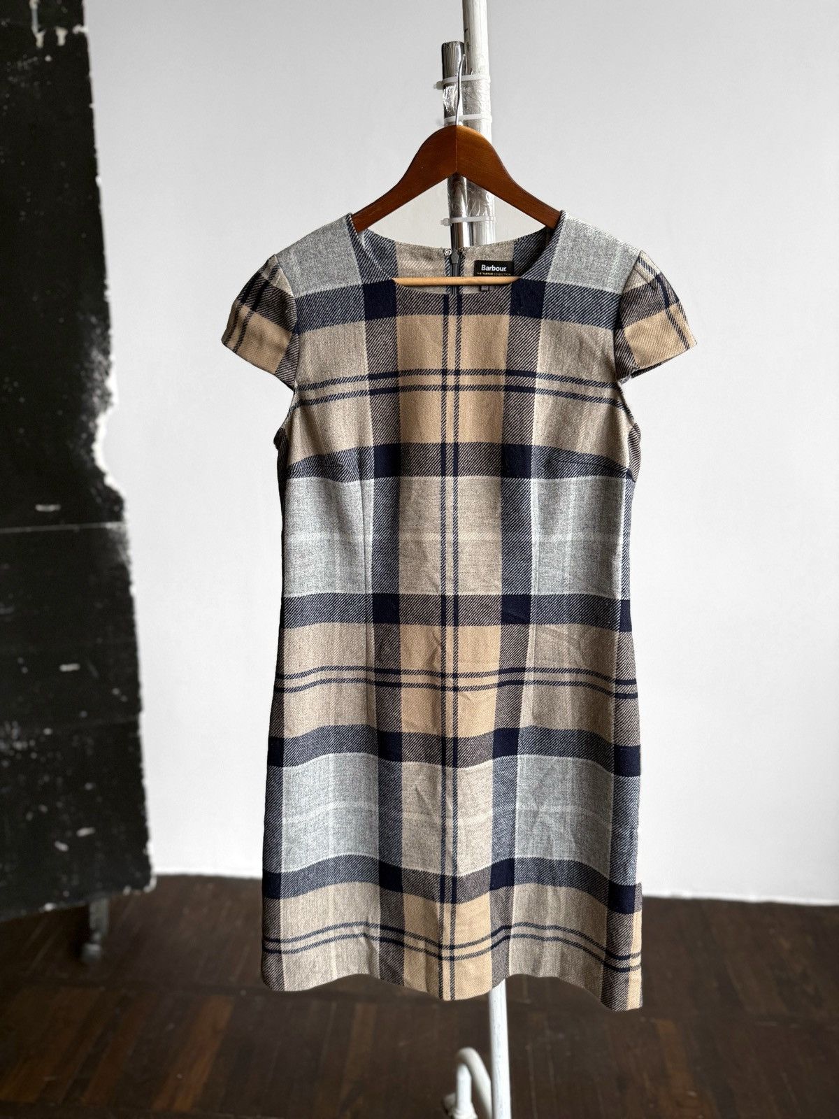 Barbour Barbour Womens Dee Tartan Dress Wool Check Short Sleeve Size M / US 6-8 / IT 42-44 - 4 Thumbnail