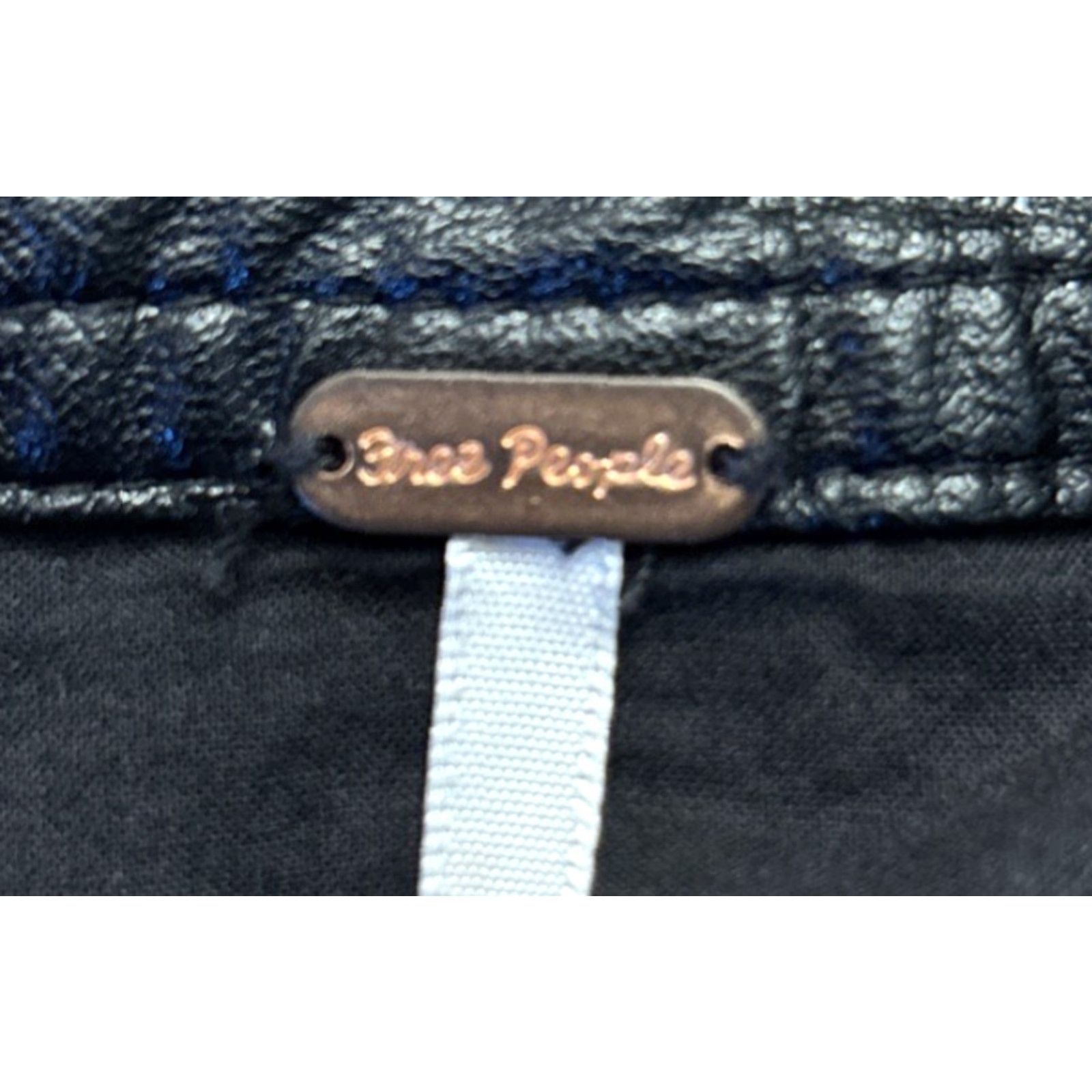Free People Free People Skirt Mini Black Sz 6 W28 Lined Pleather Faux Leather Side Zip 16" Length Party/Cocktail Casual Womens Size 28" / US 6 / IT 42 - 3 Thumbnail
