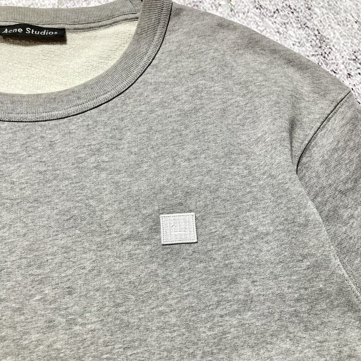 Acne Studios Acne Studios Fairview Face PAW17 Patch Logo Crewneck Grey Size US XL / EU 56 / 4 - 5 Thumbnail