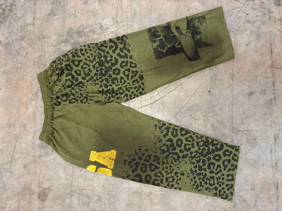 Vale Vale Forever Valley Dreams Green Safari Sweatpants X-Large Size US 36 / EU 52 - 2 Thumbnail