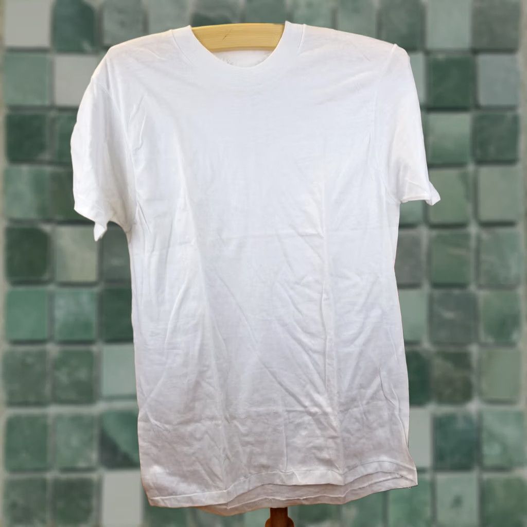 Vintage VINTAGE DEADSTOCK T-SHIRT UNKNOWN 70' SINGLE STITCH LARGE WHITE SOLID MEN'S Size US L / EU 52-54 / 3 - 1 Thumbnail