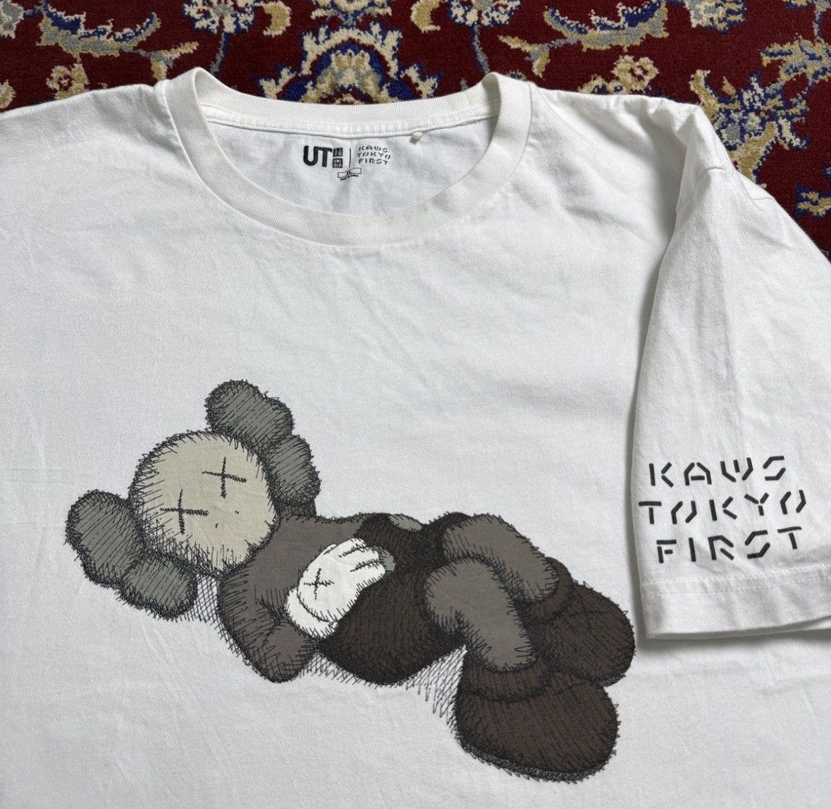 Japanese Brand Kaws x Uniqlo Tokyo artist graffiti tee Size US XL / EU 56 / 4 - 1 Thumbnail