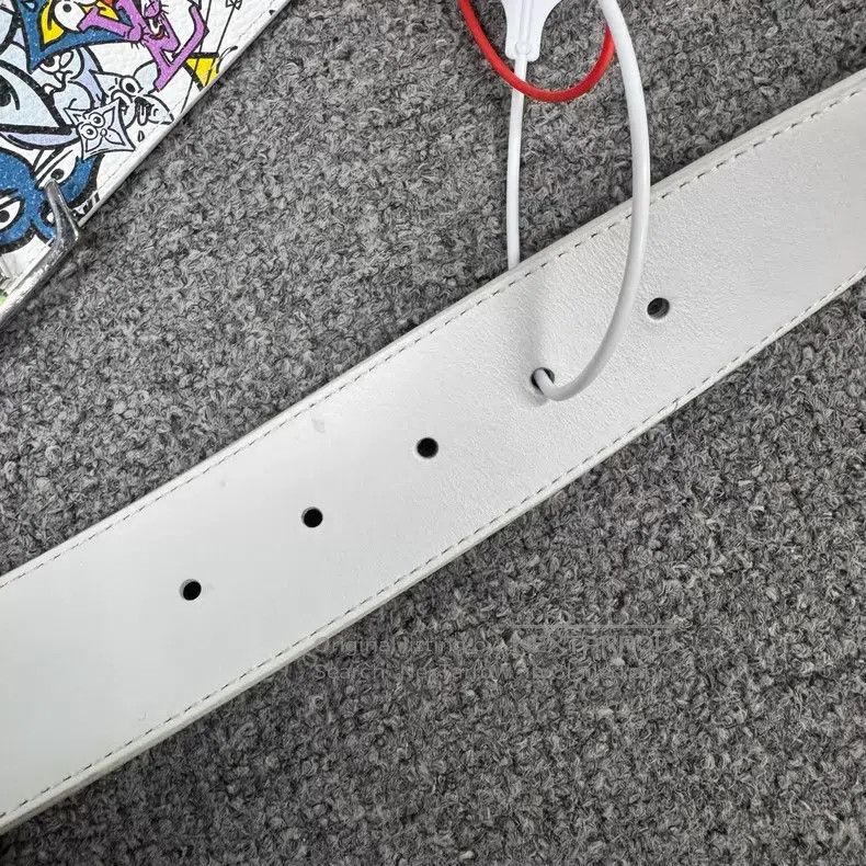 Louis Vuitton Louis Vuitton Limited Graffiti First Cowhide Leather Belt Size ONE SIZE - 5 Thumbnail