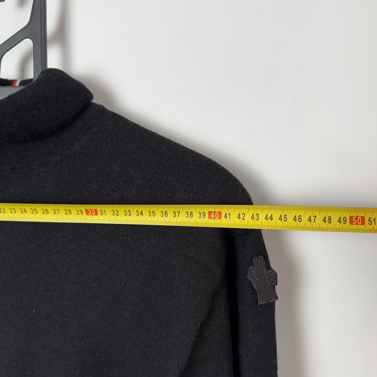 Moncler Grenoble Moncler Grenoble Turtleneck Knit Drawstring Hem Wool Sweater Size XS / US 0-2 / IT 36-38 - 16 Thumbnail