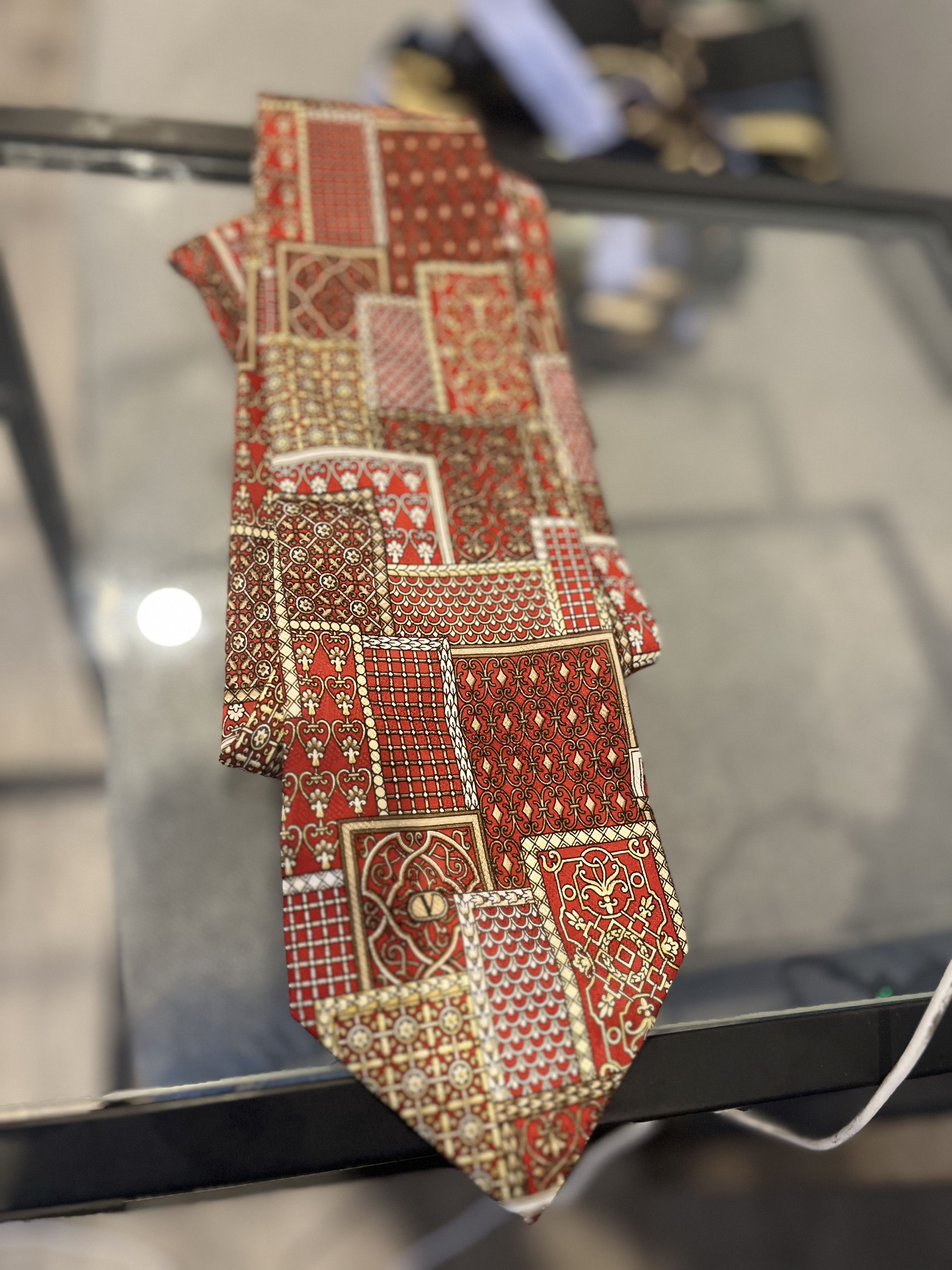 Valentino Valentino Mens Limited edition Designer Tie Size ONE SIZE - 1 Thumbnail