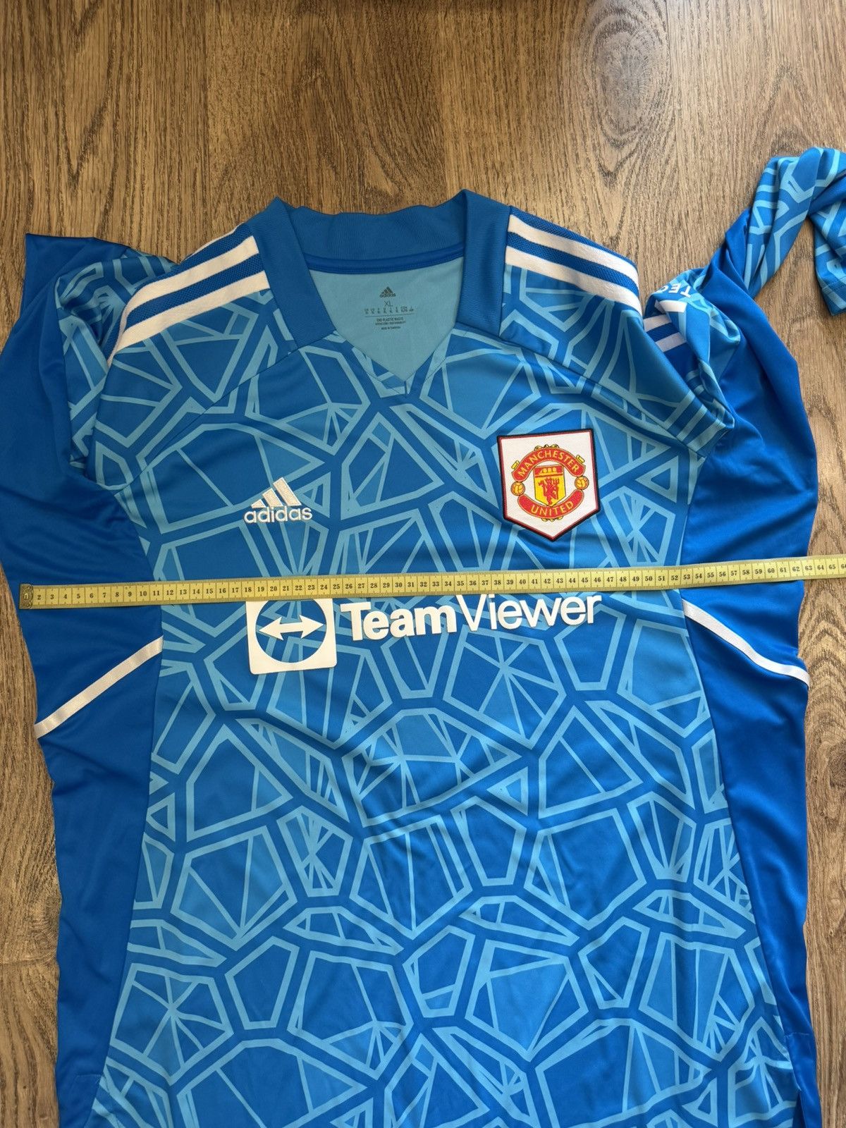 Adidas MANCHESTER UNITED 2022 2023 SHIRT JERSEY ADIDAS SIZE XL MEN Size US XL / EU 56 / 4 - 2 Thumbnail