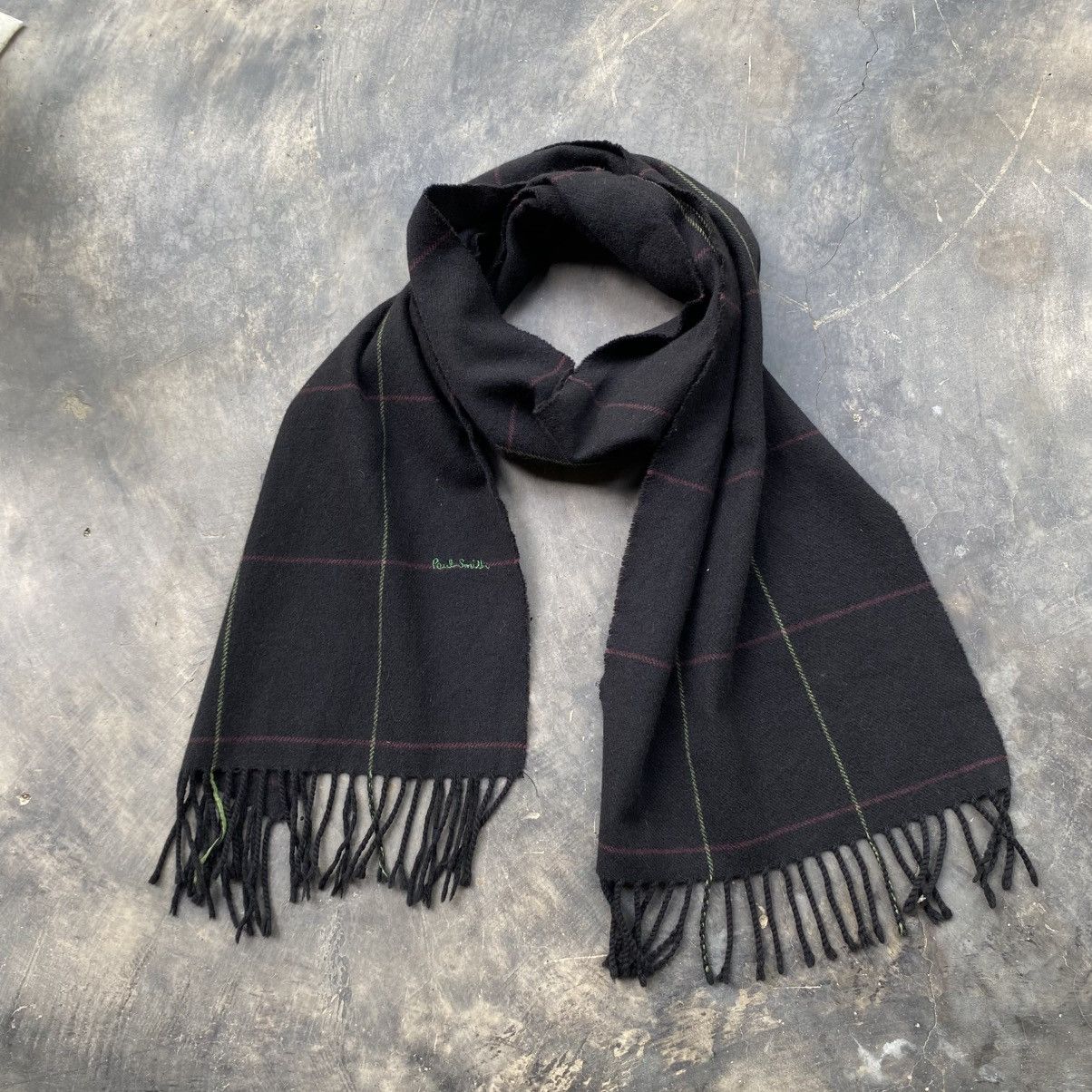 Paul Smith Paul Smith Black Scarf with Green Logo Embroidery Size ONE SIZE - 14 Thumbnail