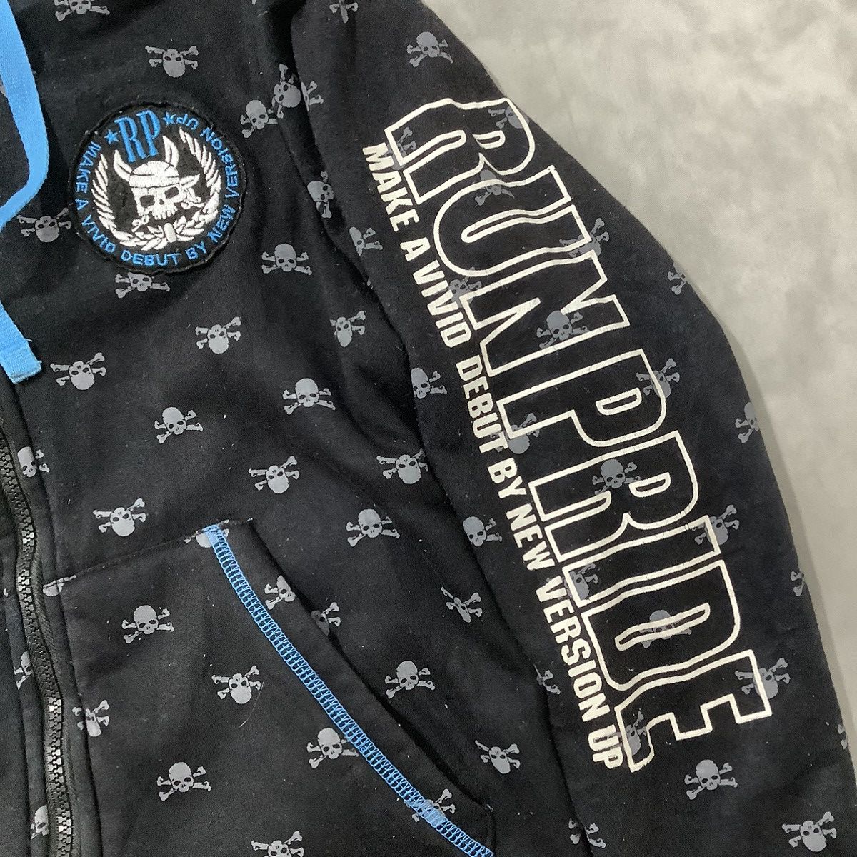 Japanese Brand × Seditionaries Run Pride Skulls Y2K Hoodie Size US M / EU 48-50 / 2 - 3 Thumbnail