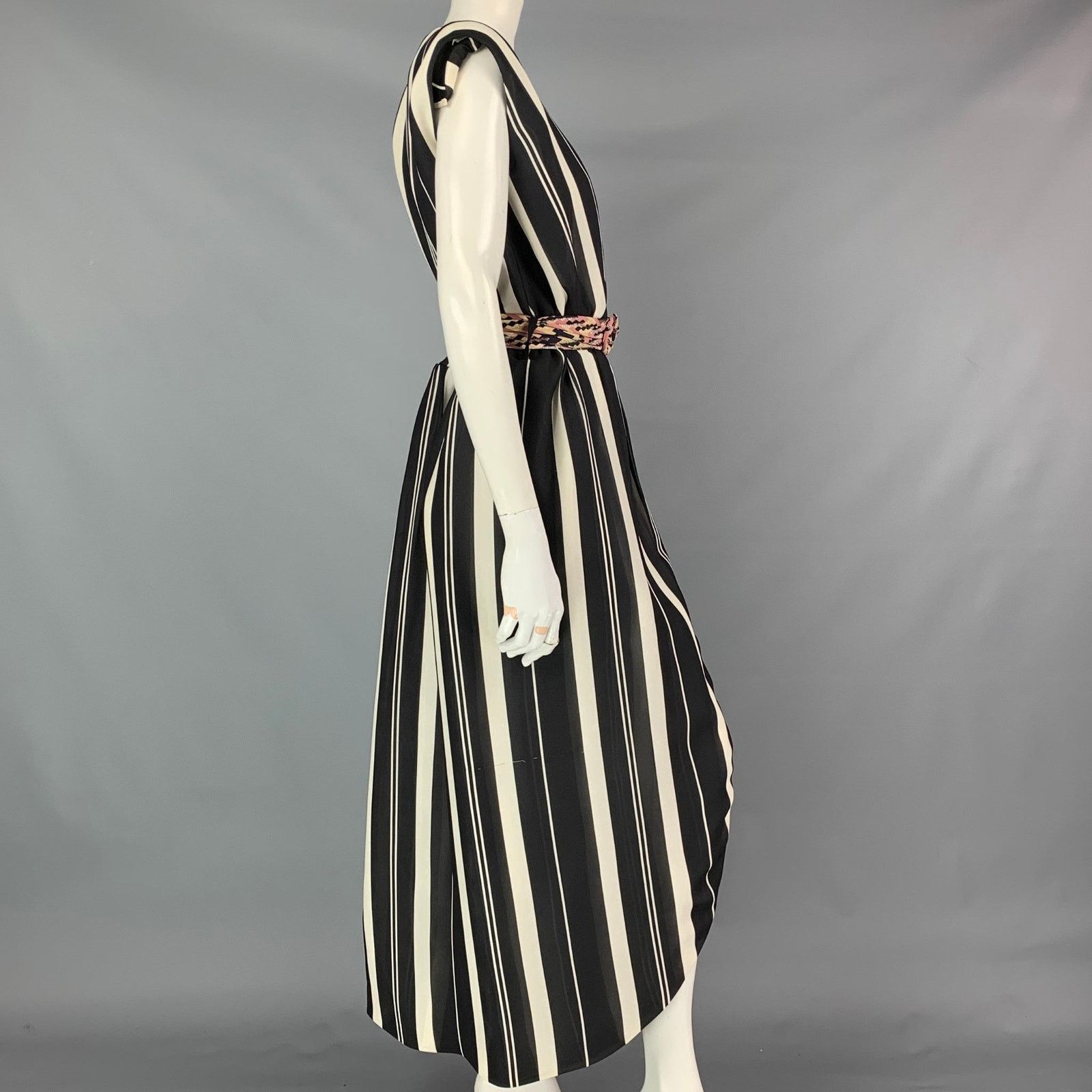 Louis Vuitton Size 4 Black & White Stripe Silk Sleeveless Wrap Dress Size S / US 4 / IT 40 - 3 Thumbnail