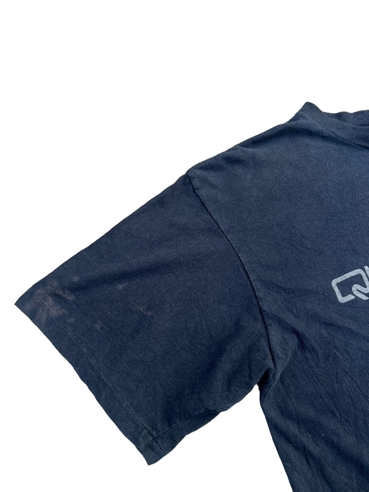 Quiksilver Vintage 90s Quiksilver Faded Black Spell out Big Logo tee Size US L / EU 52-54 / 3 - 4 Thumbnail