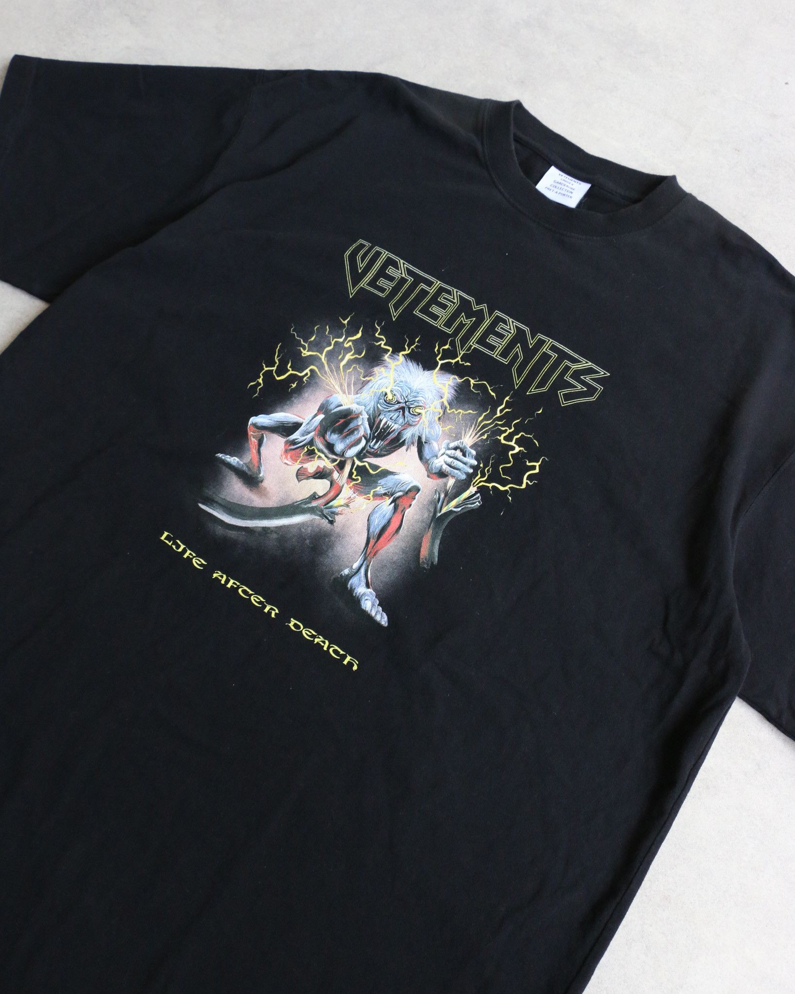 Vetements Vetements Life After Death Tee Black Size US M / EU 48-50 / 2 - 2 Thumbnail
