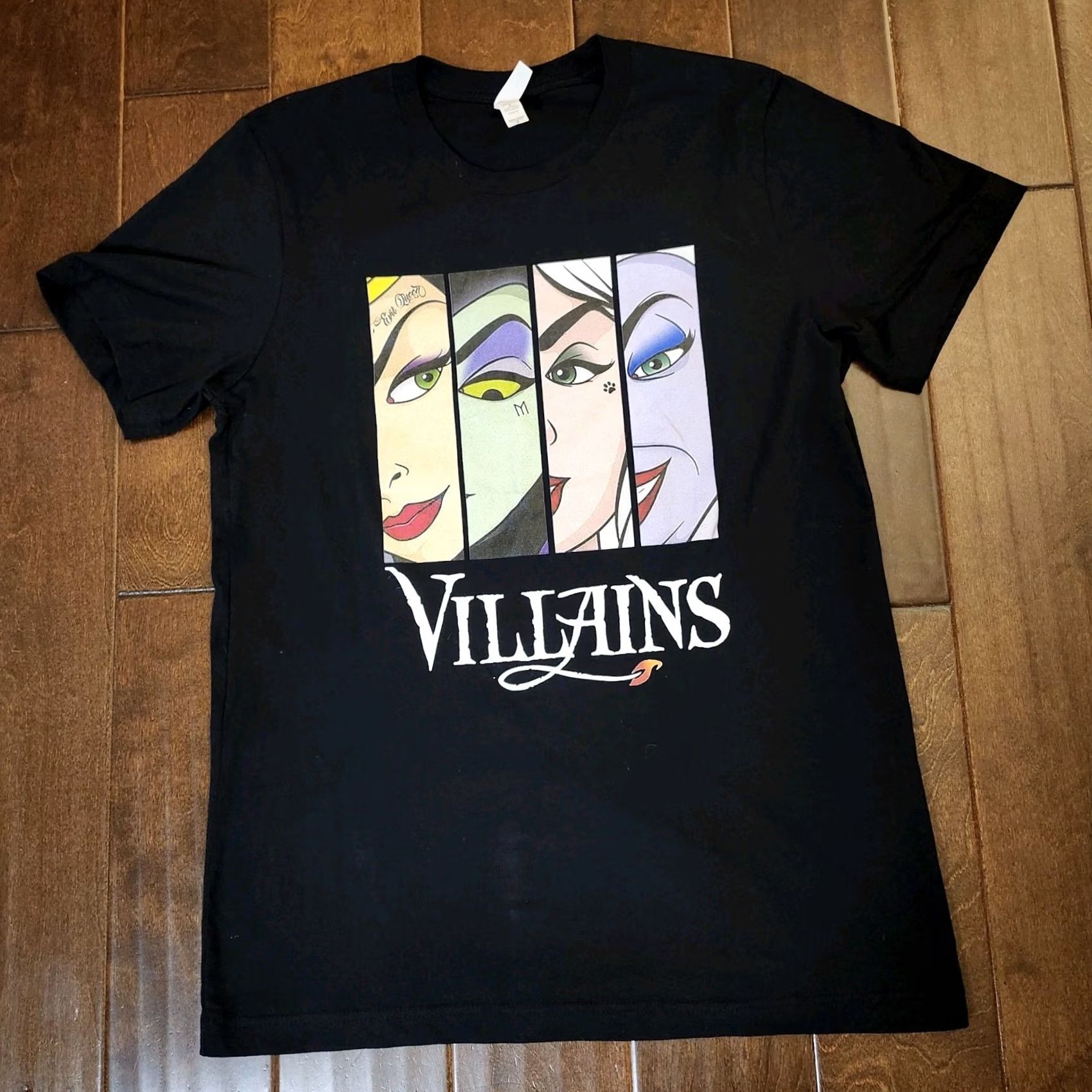 Disney Disney Villains Womens Black T-Shirt M Maleficent Cruella Ursula Evil Queen Canvas Cartoon Disney Villains Cap Sleeve Size M / US 6-8 / IT 42-44 - 2 Thumbnail