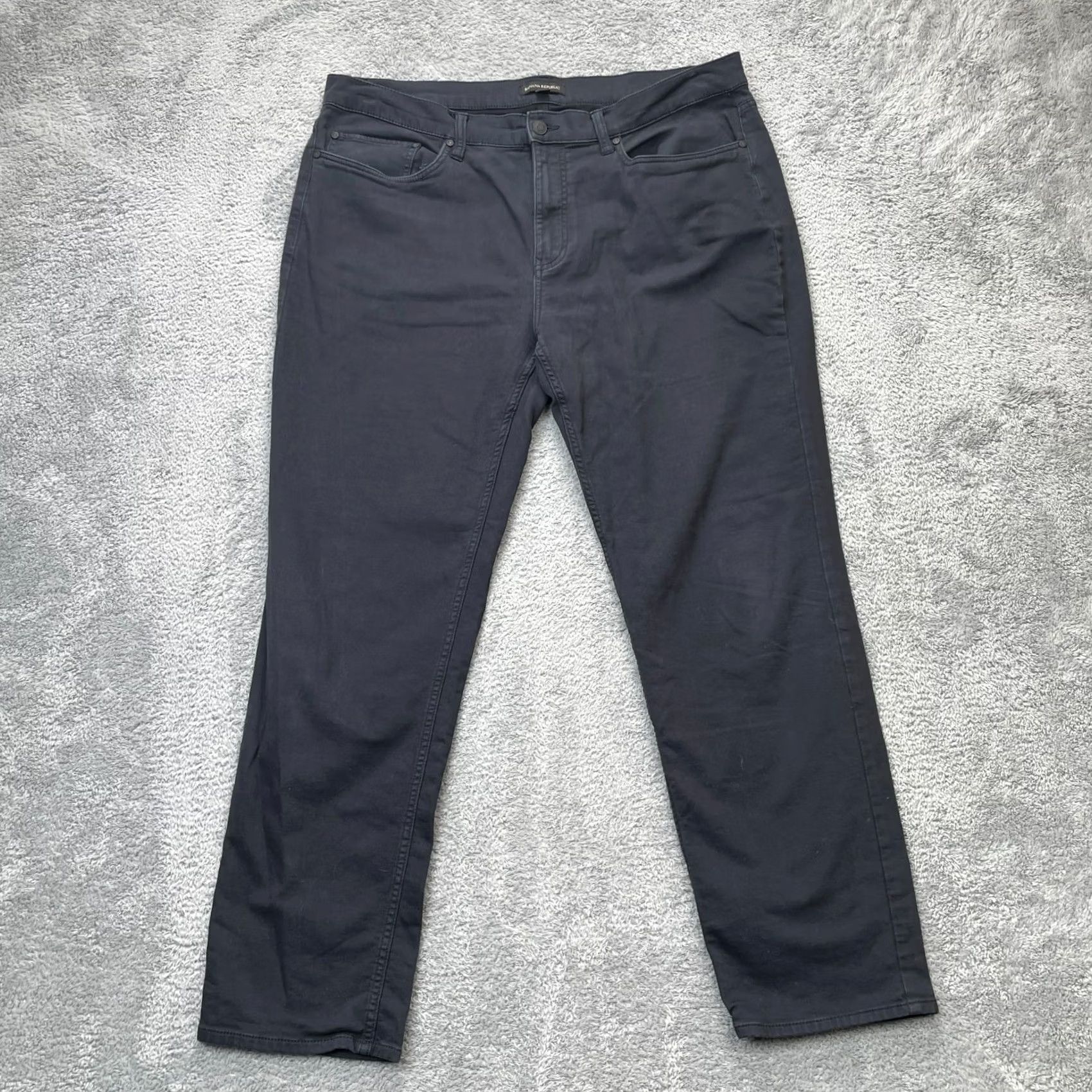 Banana Republic Banana Republic Jeans Mens 36x32 Black Straight Leg Cotton Denim Dark Wash Regular Inseam 29 5-Pocket Size US 40 / EU 56 - 2 Thumbnail