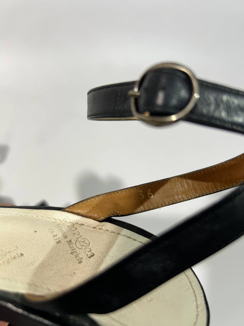 Maison Margiela Maison Martin Margiela leather sandals with bow detail Size US 5 / IT 35 - 6 Thumbnail