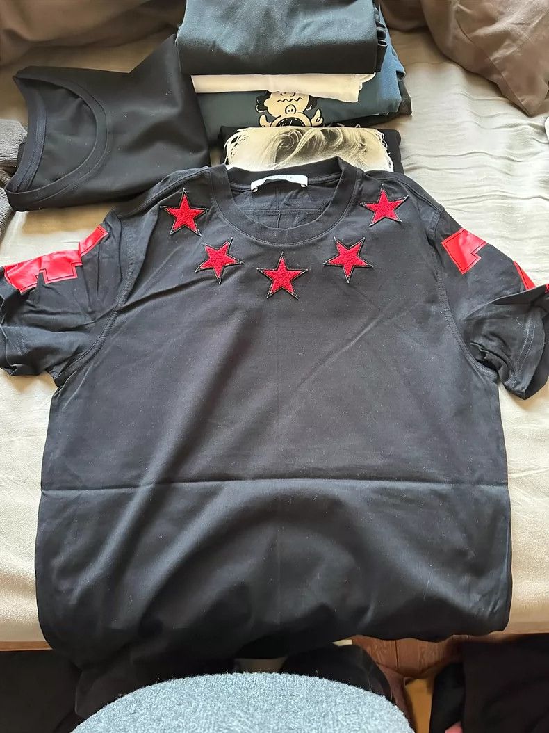 Givenchy Givenchy Collar Five-Star Men's Short Sleeve 2506-Nextarrow Size US S / EU 44-46 / 1 - 1 Thumbnail