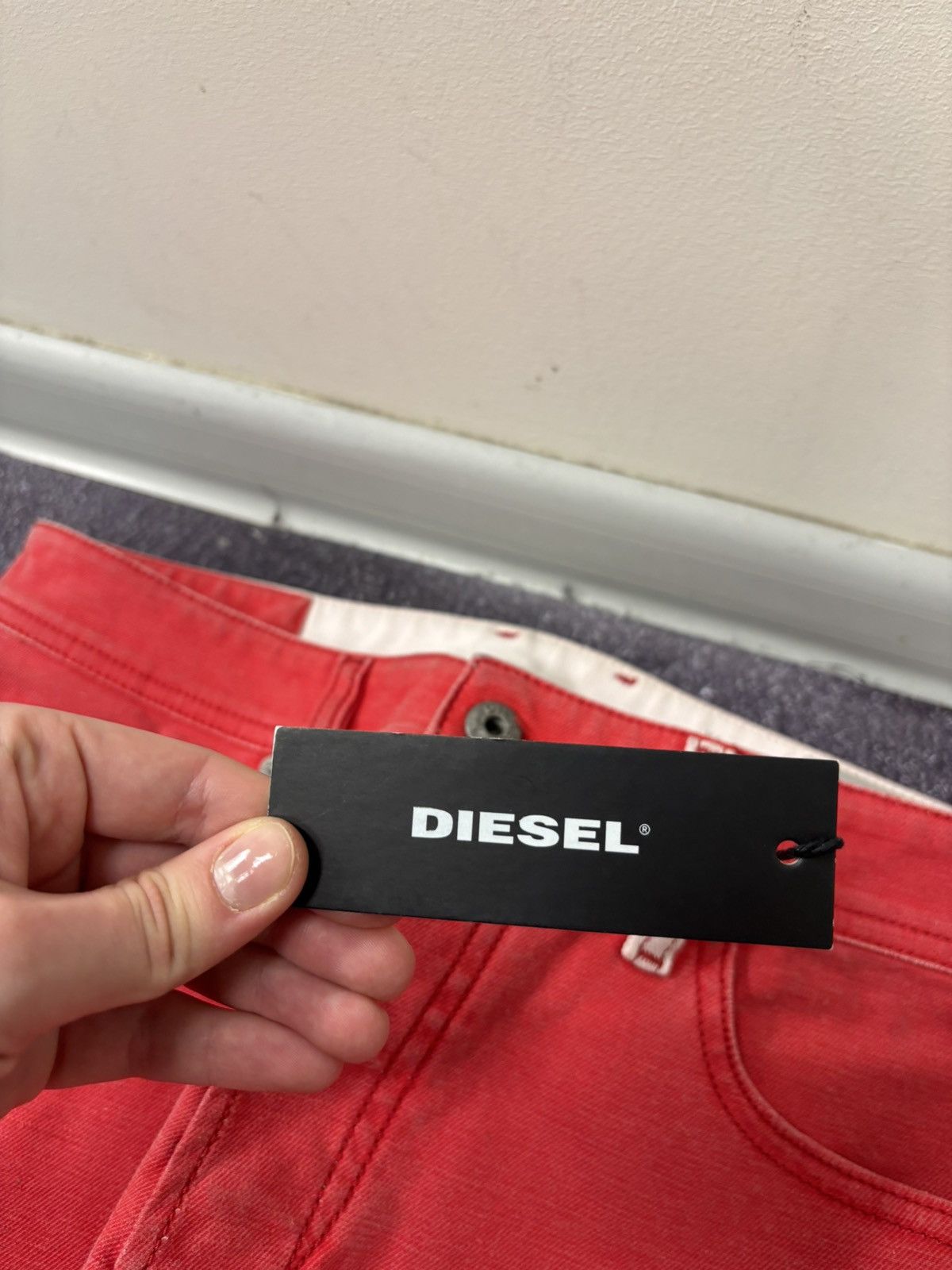 Diesel Diesel Tepphar NWT Men’s Slim Carrot Red Stretch Denim Jeans Size US 31 - 8 Thumbnail