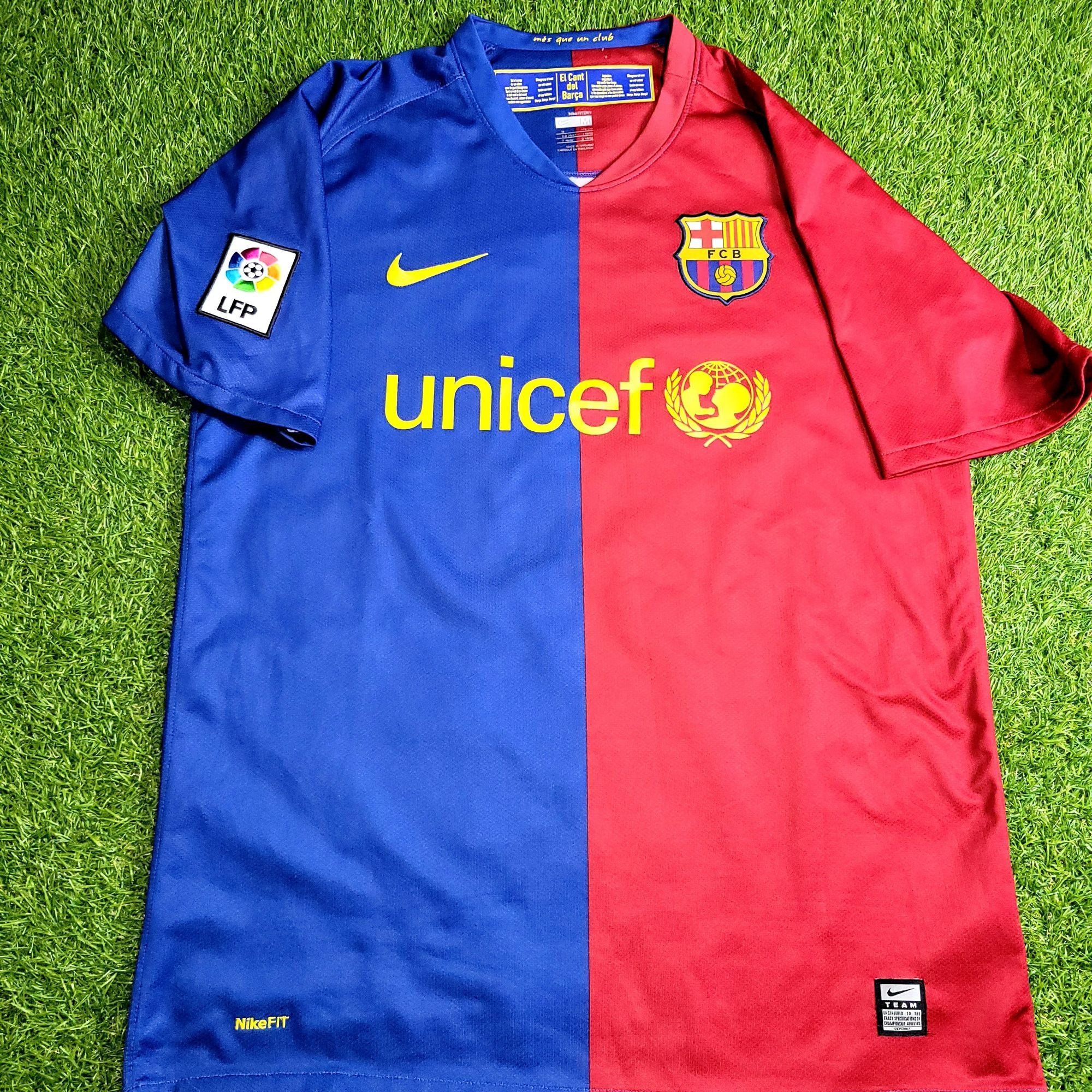 Nike Messi Barcelona TREBLE SEASON 2008 2009 Soccer Jersey M Size US M / EU 48-50 / 2 - 2 Thumbnail