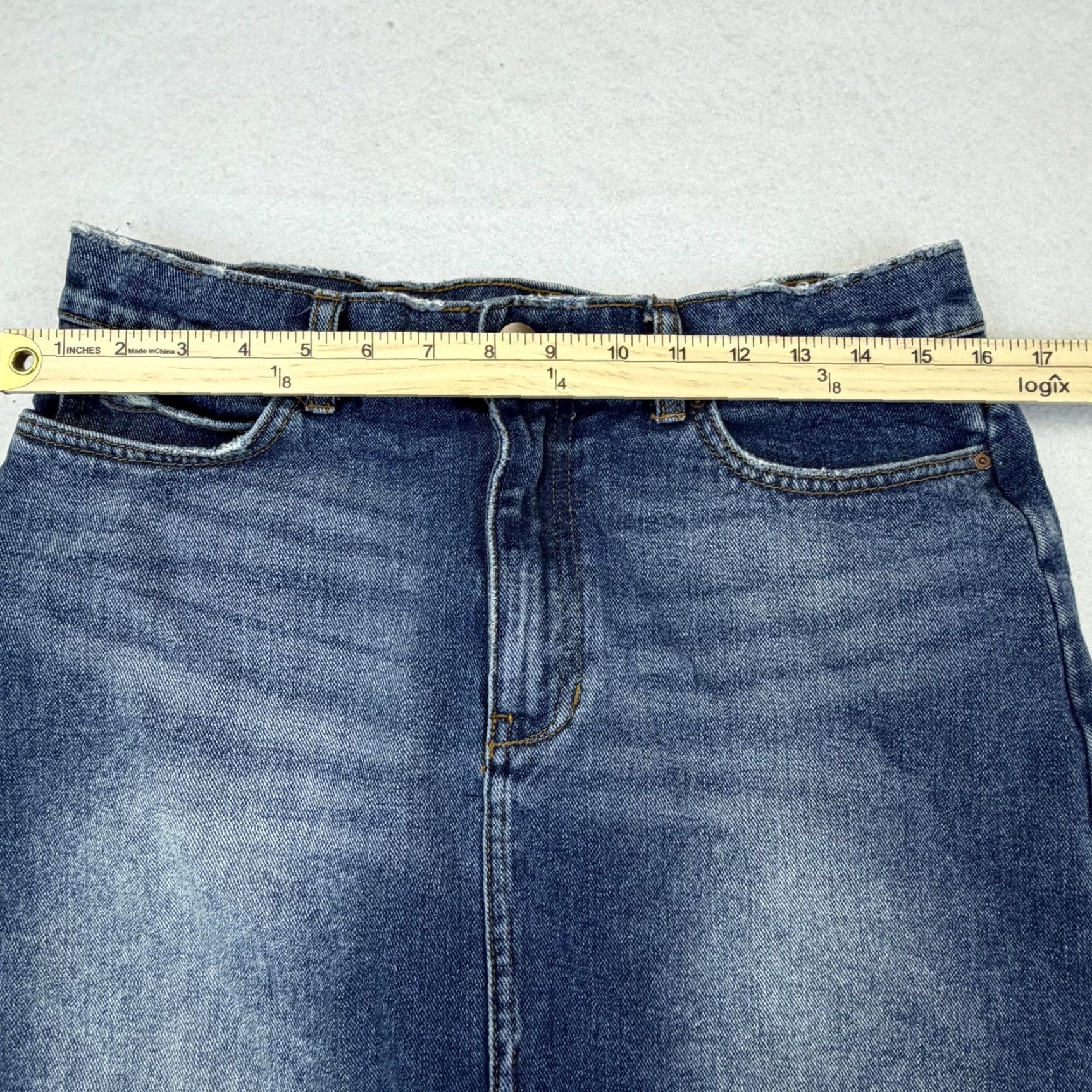 Billabong VINTAGE Billabong Denim Skirt Womens Large Blue Distressed Raw Hem Mini Jeans Casual Size 36" / US 14 / IT 50 - 7 Thumbnail