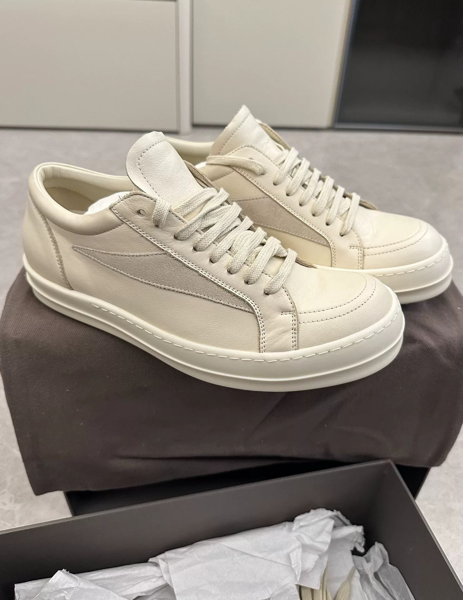 Rick Owens Rick Owens Milk White Low-Top Leather Sneakers Size US 10 / EU 43 - 1 Thumbnail