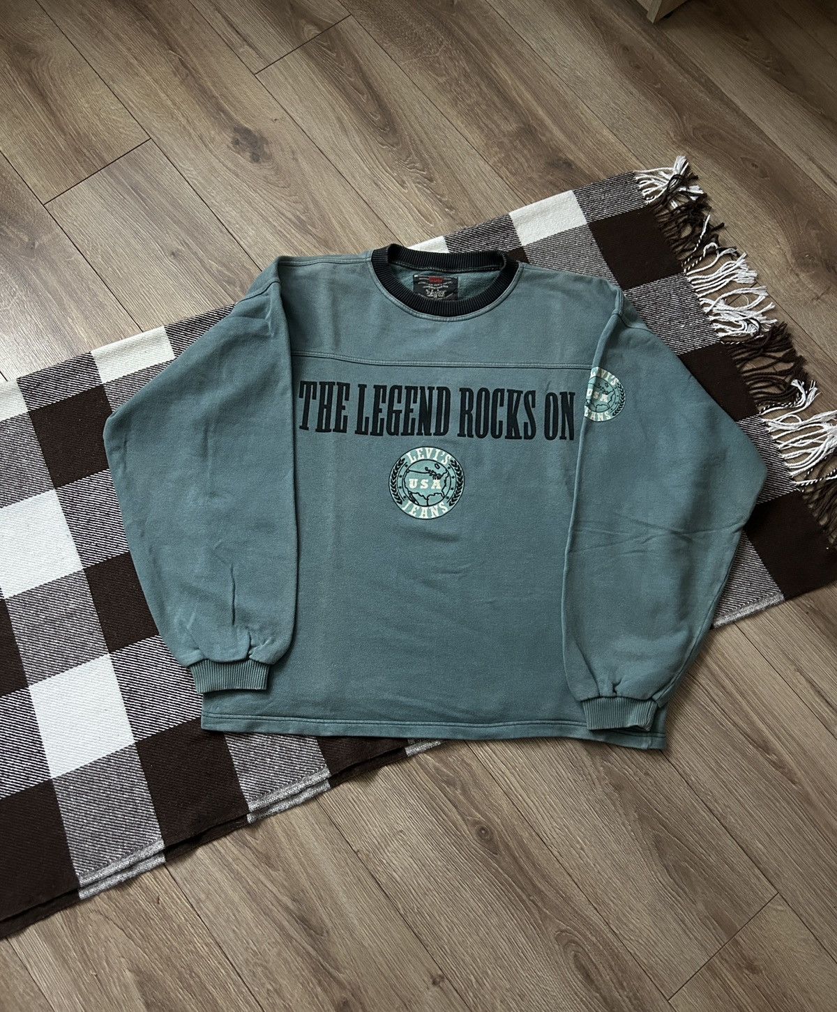 Levi's Vintage Clothing × Vintage Vintage Levis The Legend Rocks On Usa 🇺🇸 oversized sweatshirt Size US XL / EU 56 / 4 - 1 Thumbnail