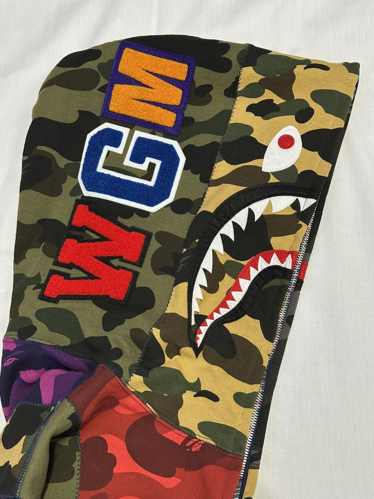 Bape BAPE Multicolor Mix Crazy Camo Shark Full Zip Hoodie Size US XL / EU 56 / 4 - 8 Thumbnail