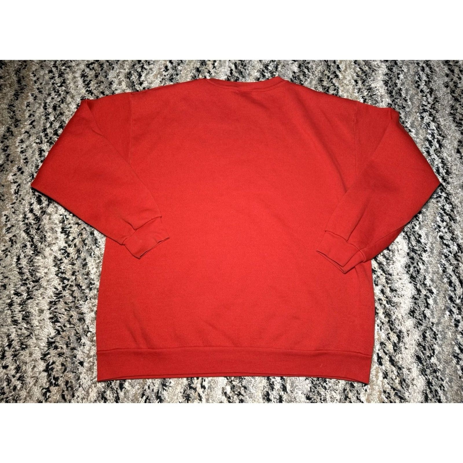 NHL VINTAGE Detroit Red Wings NHL Crewneck Sweatshirt Sweatshirt Large Red Unisex Adults 90s Hockey Pullover Embroidered Sweatshirt Size US L / EU 52-54 / 3 - 4 Thumbnail